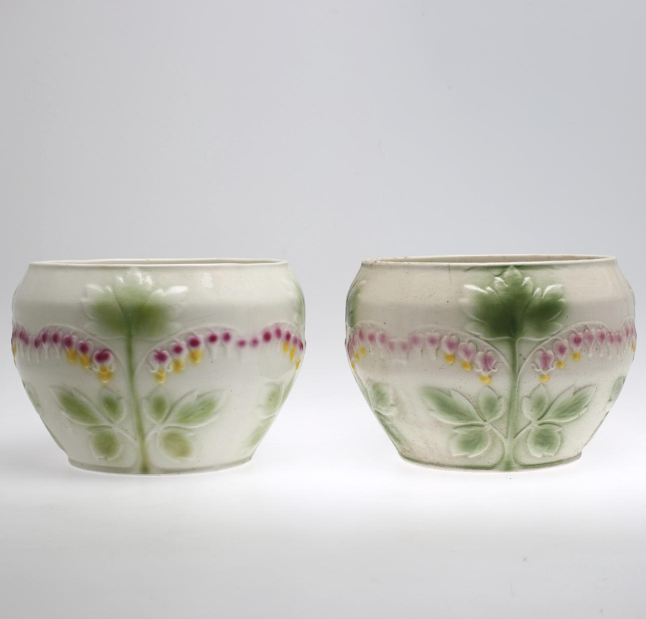 YTTERFODER i majolika, ett par, Gustavsberg.