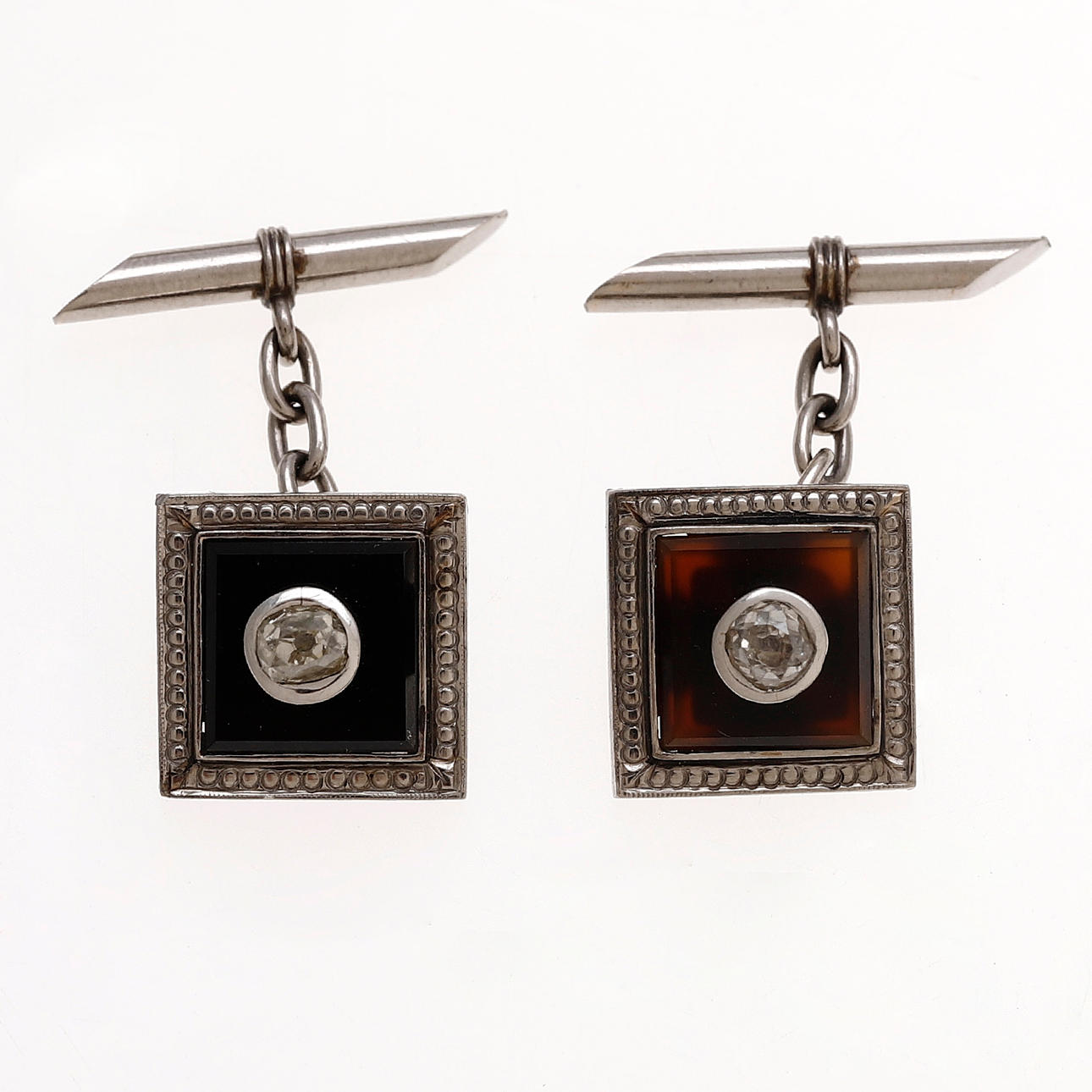 Art Deco diamonds cufflinks.