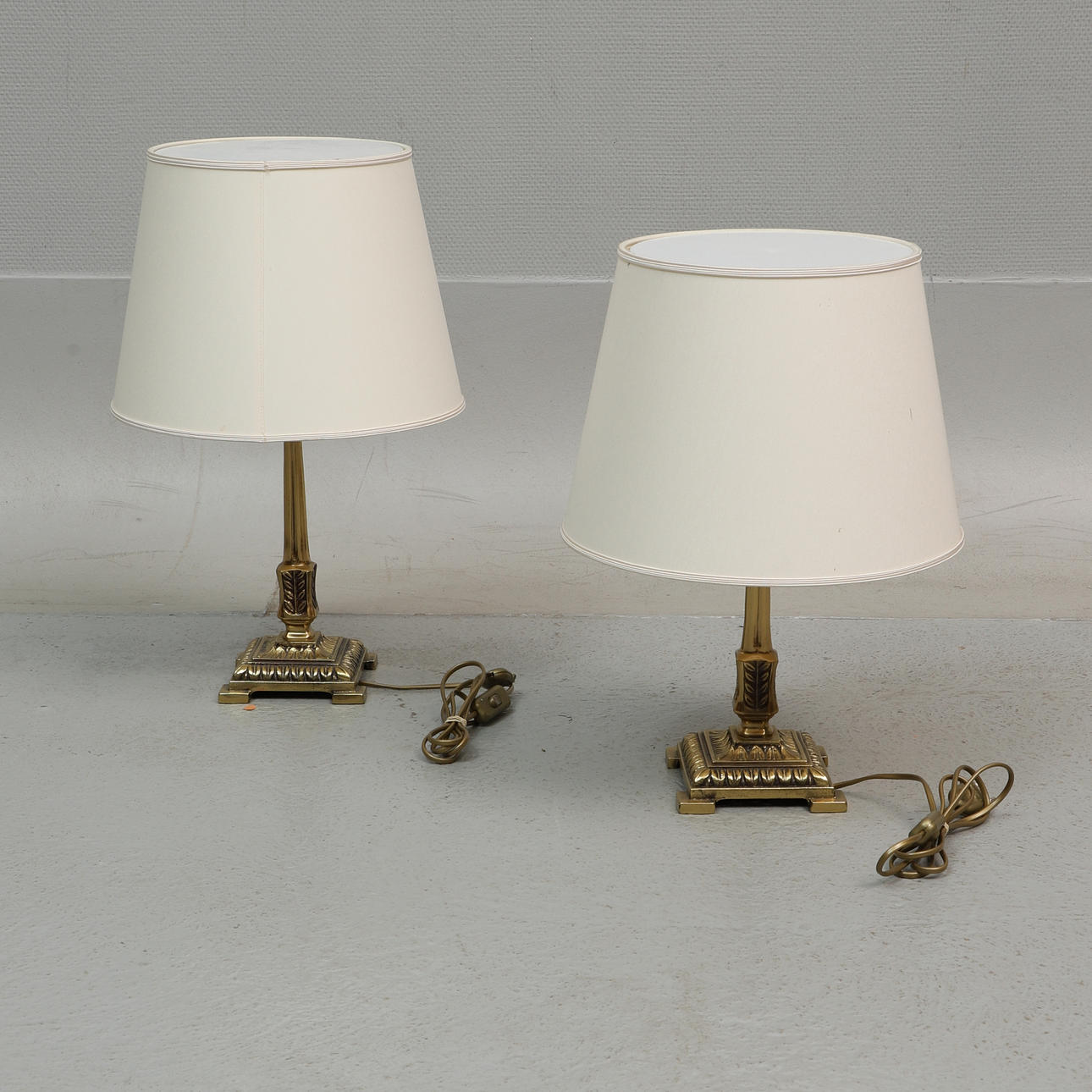 BORDSLAMPOR, ett par, mässing, HO 5.