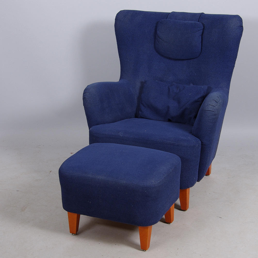 FÅTÖLJ MED FOTPALL, 1900/2000-tal.