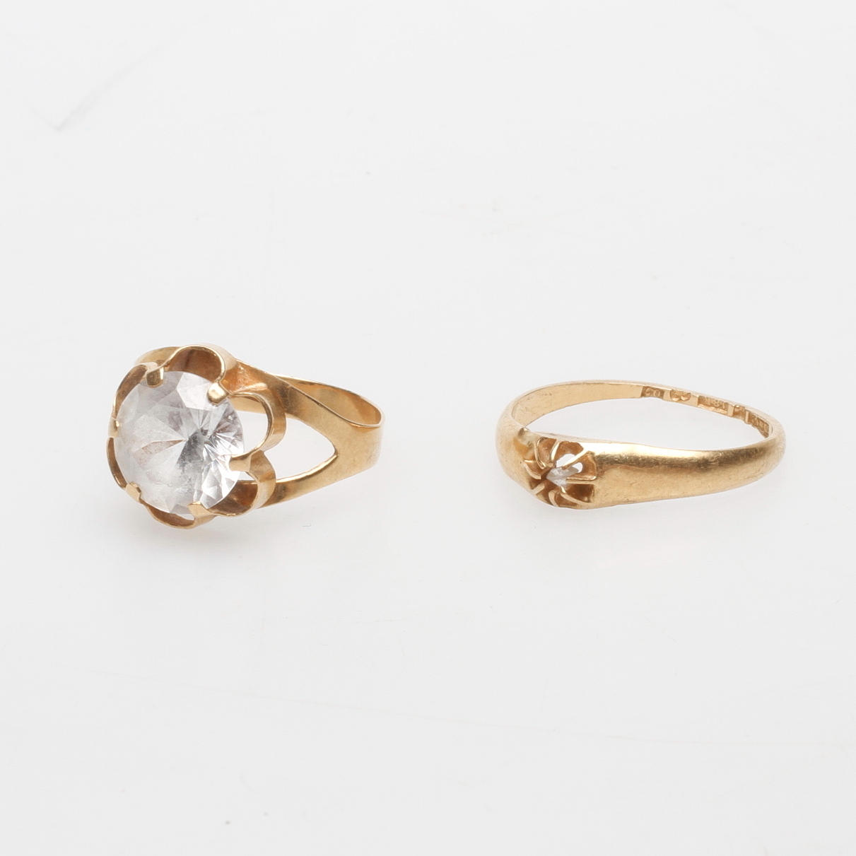 RINGAR, 2 st, 18k guld, total vikt ca 4,6 gr.