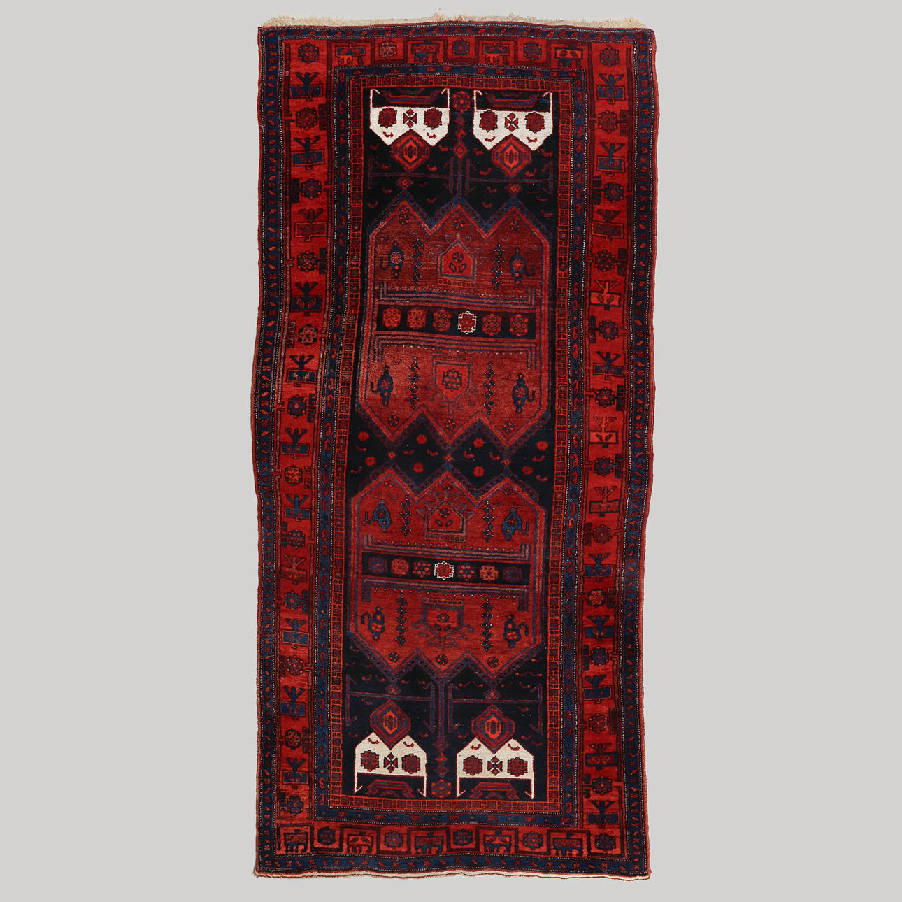 CARPET, oriental. 245x150 cm.