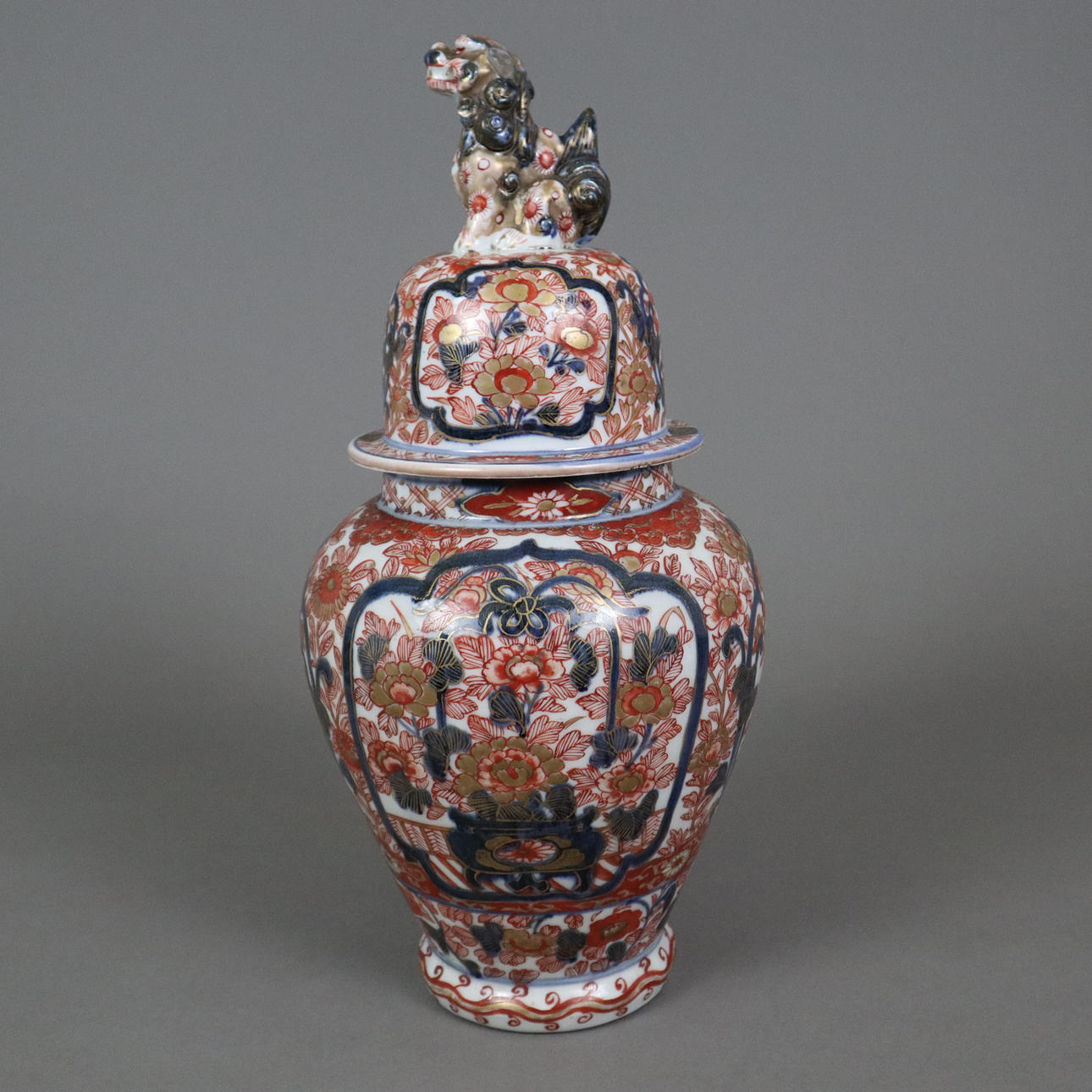 - Imari DECKELVASE - Japan, um 1900.