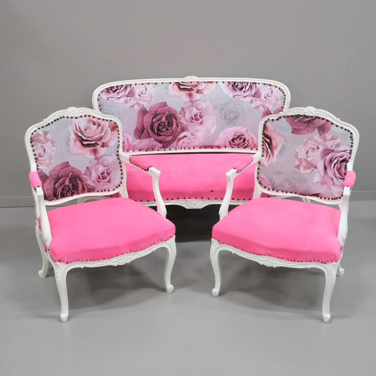 LOUNGE FURNITURE, NEW ROCOCO STYLE.