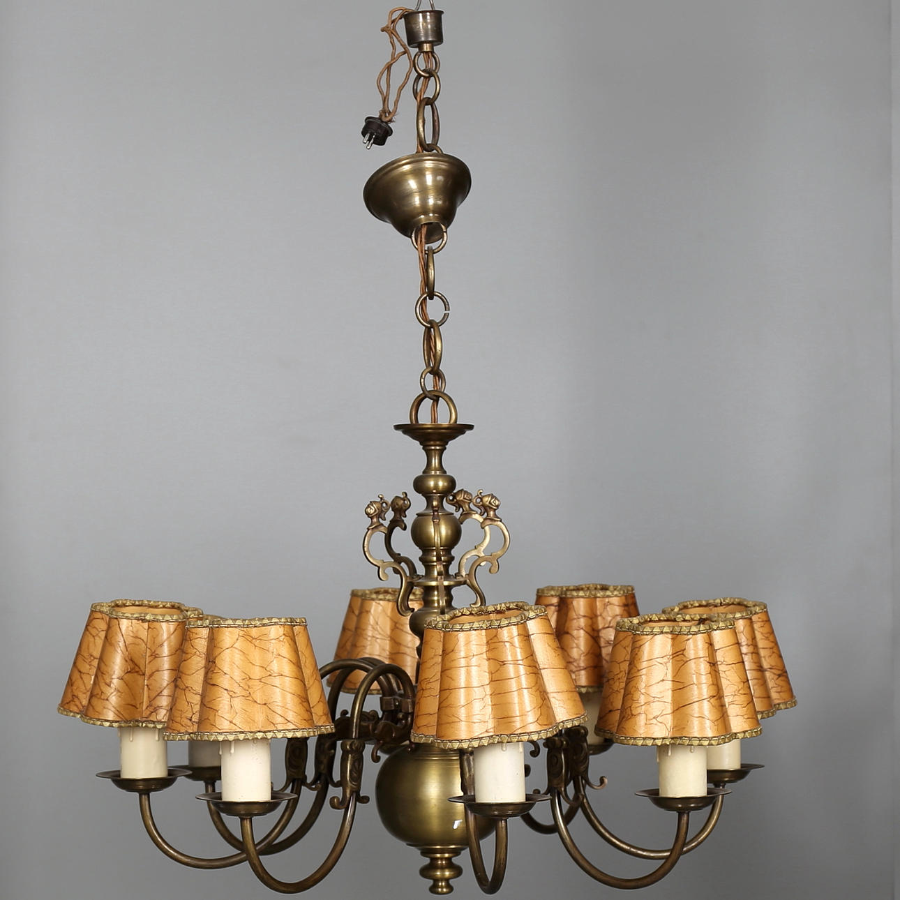 MALMKRONA i barockstil, 1900-talets första hälft.