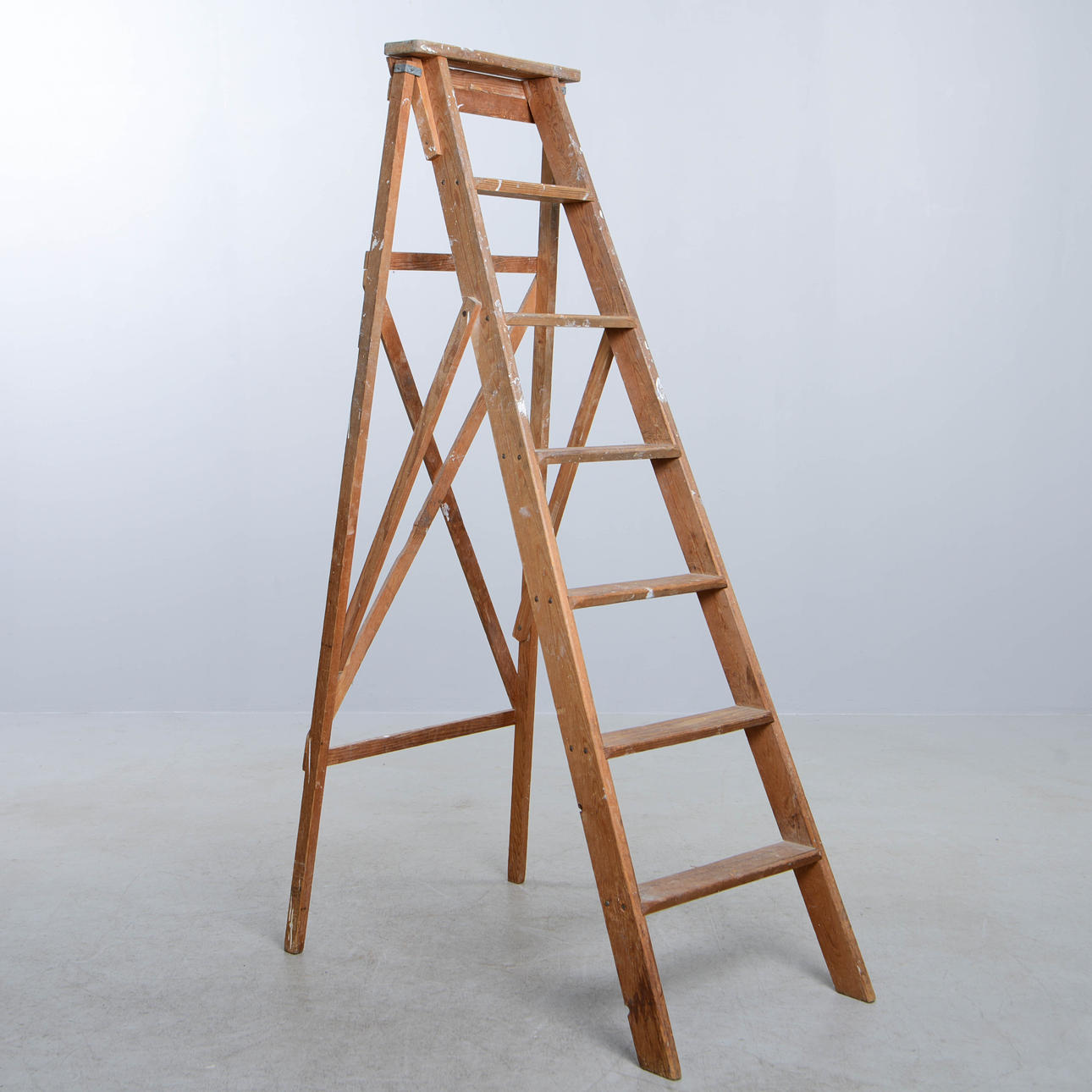 TIKAAT, puuta, 1900-luvun alku.