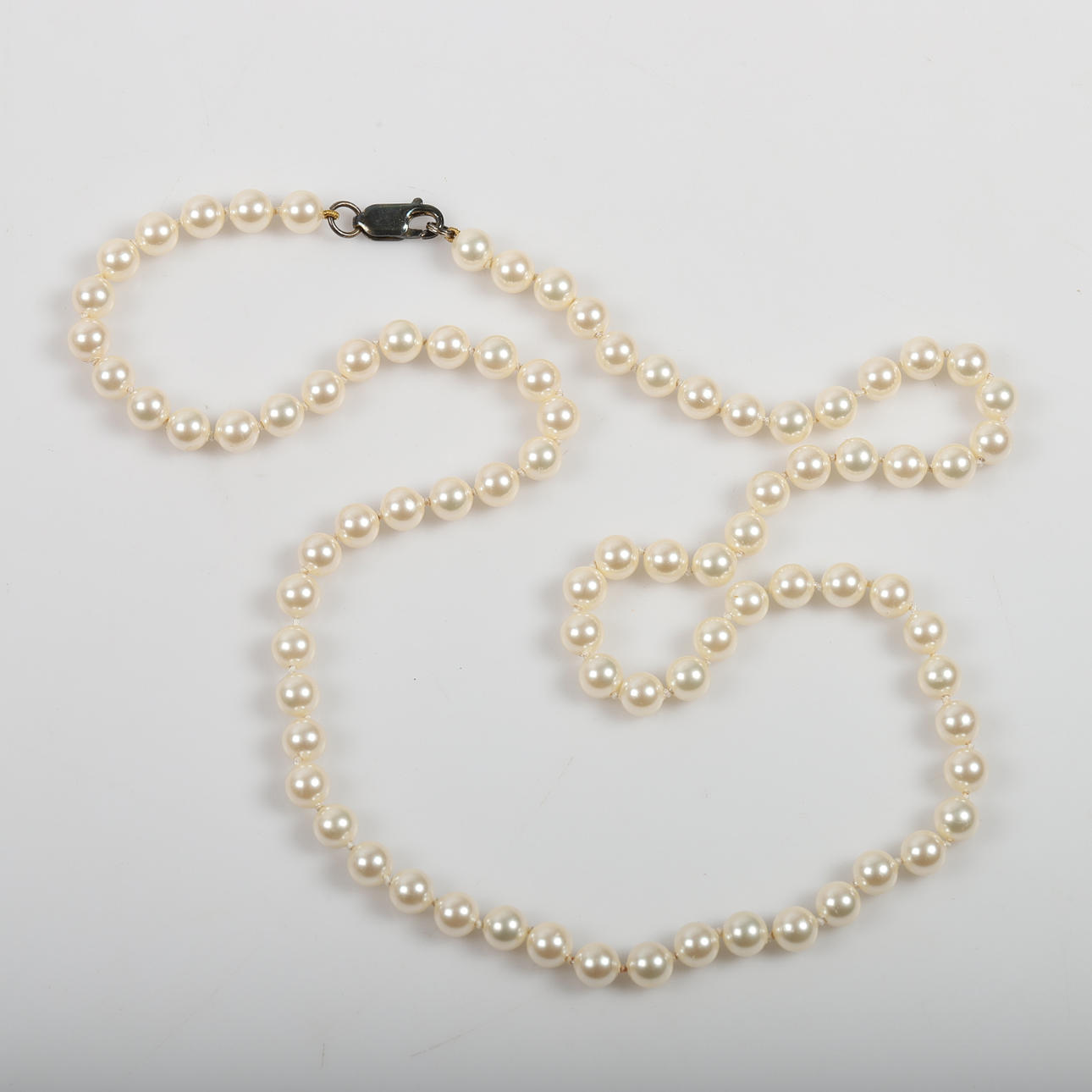 HALSKETTE, Muschelperlen, MiSaki, Japan.