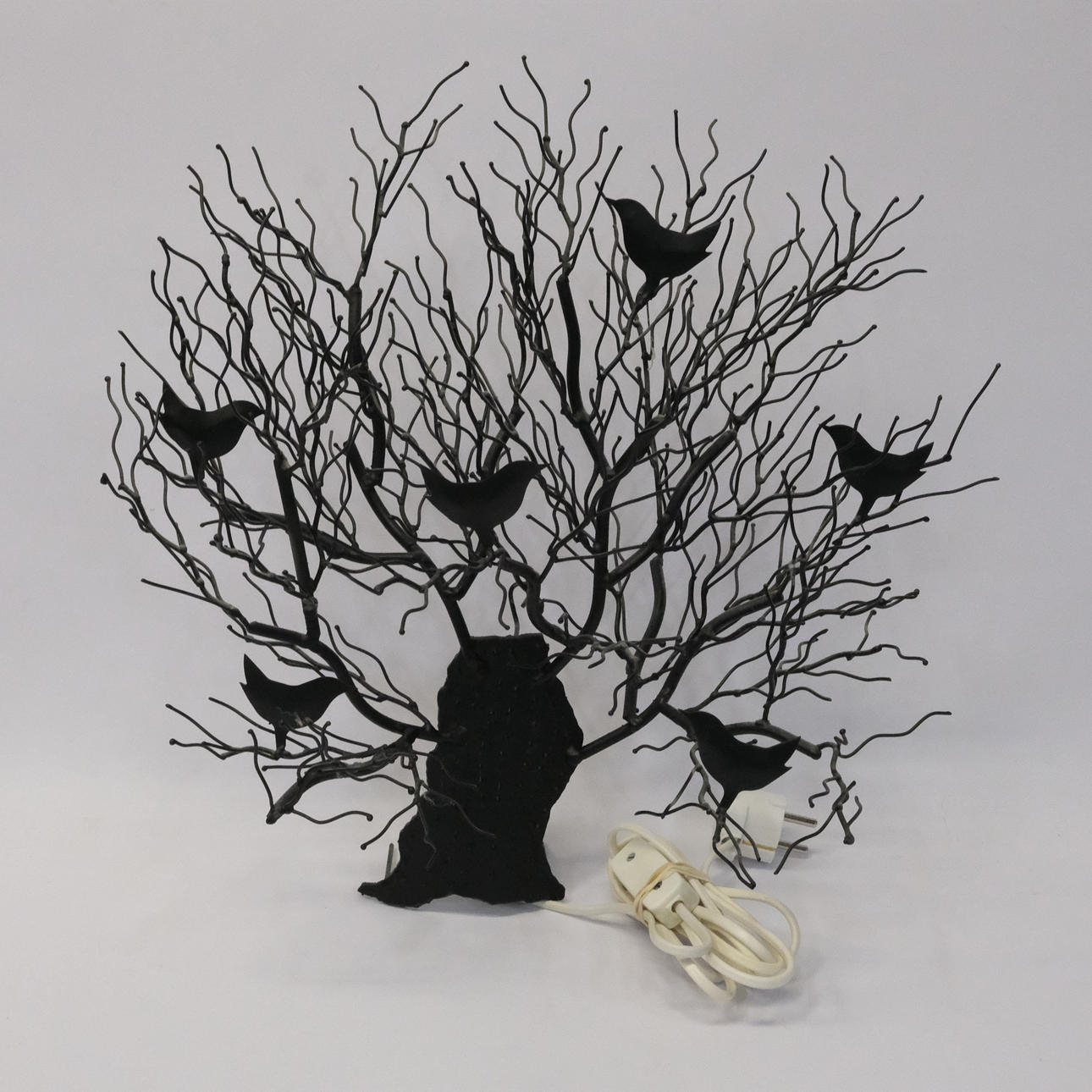 LAMPARA DE PARED EN FORJA.