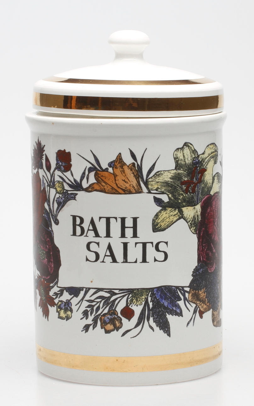 BURK MED LOCK, porslin, Fornasetti, Italien.