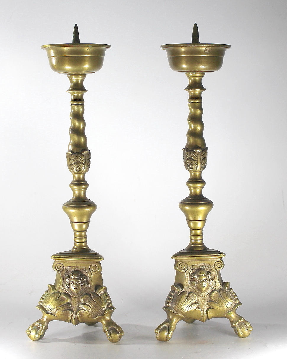 LJUSSTAKAR, ett par, malm, 1900-tal.