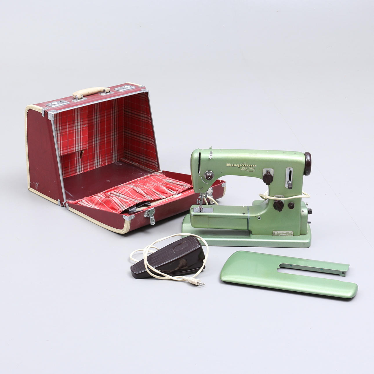 SYMASKINE, Husqvarna, Zig-Zag.