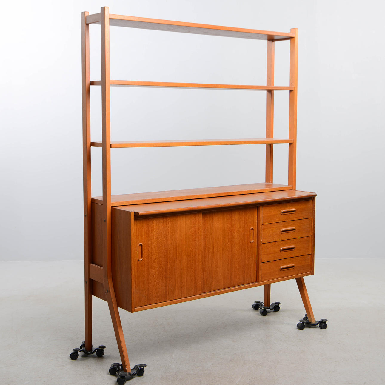 BOOKSHELF, teak, Royal Board, Made in Sweden, second part of the 20th century.
