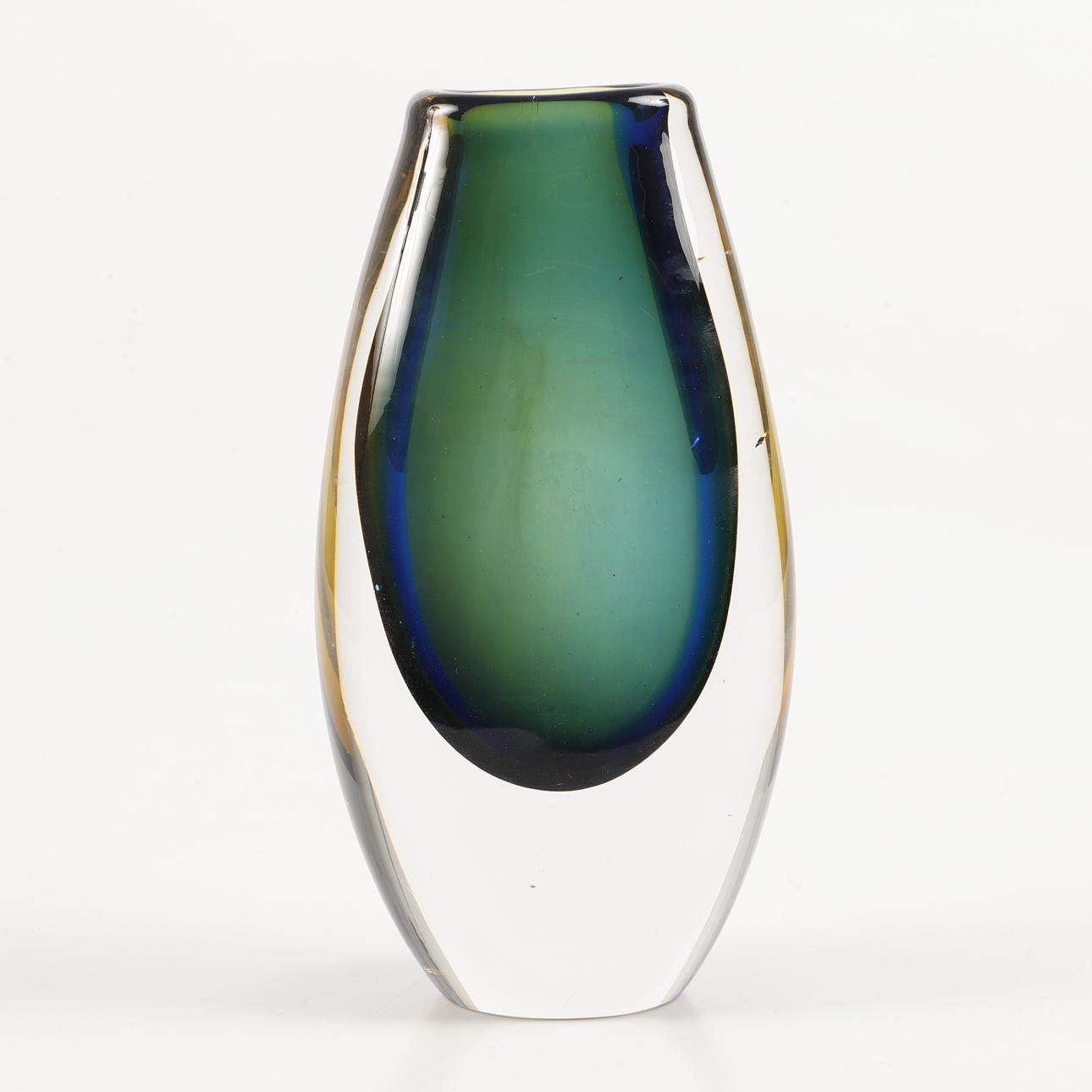 VICKE LINDSTRAND. Vase, art glass, unsigned.