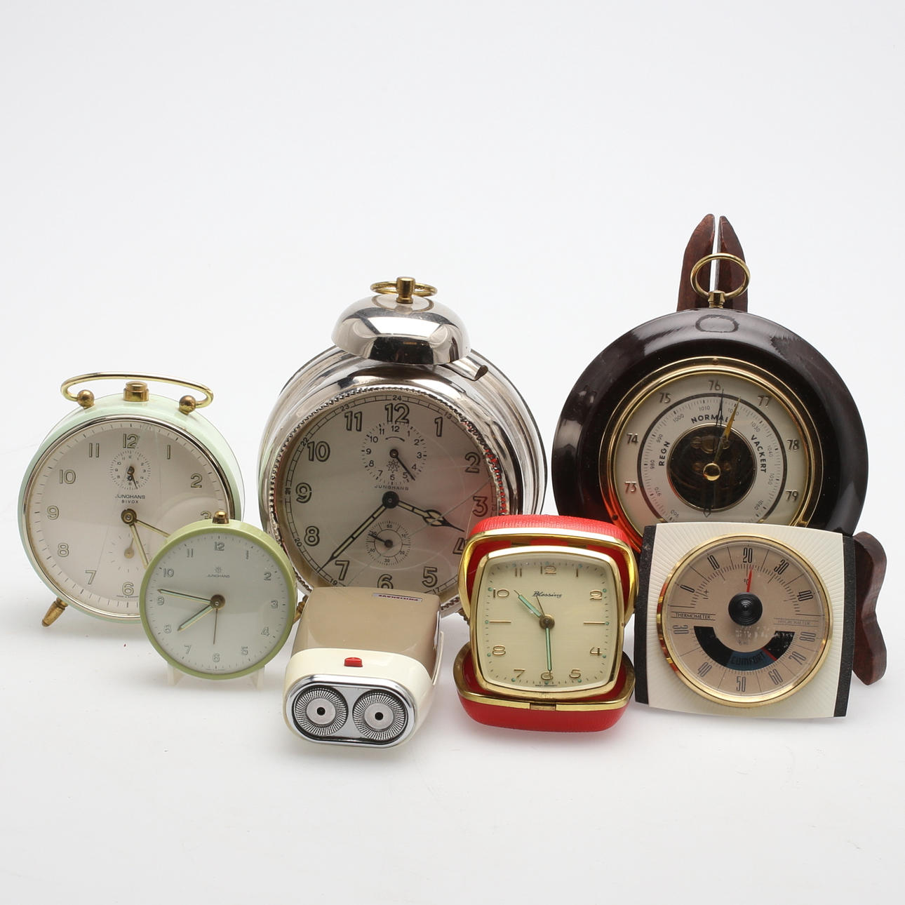 VÄCKARUR, 4 st, med mera, 1900-tal.