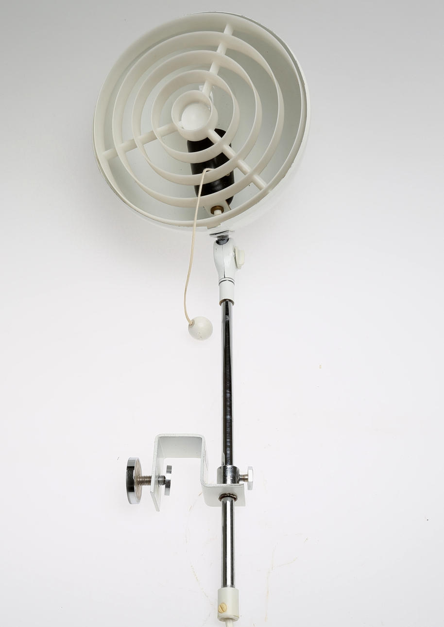 SKRIVBORDSLAMPA, "Elit", plåt, Knud Christensen, Danmark.