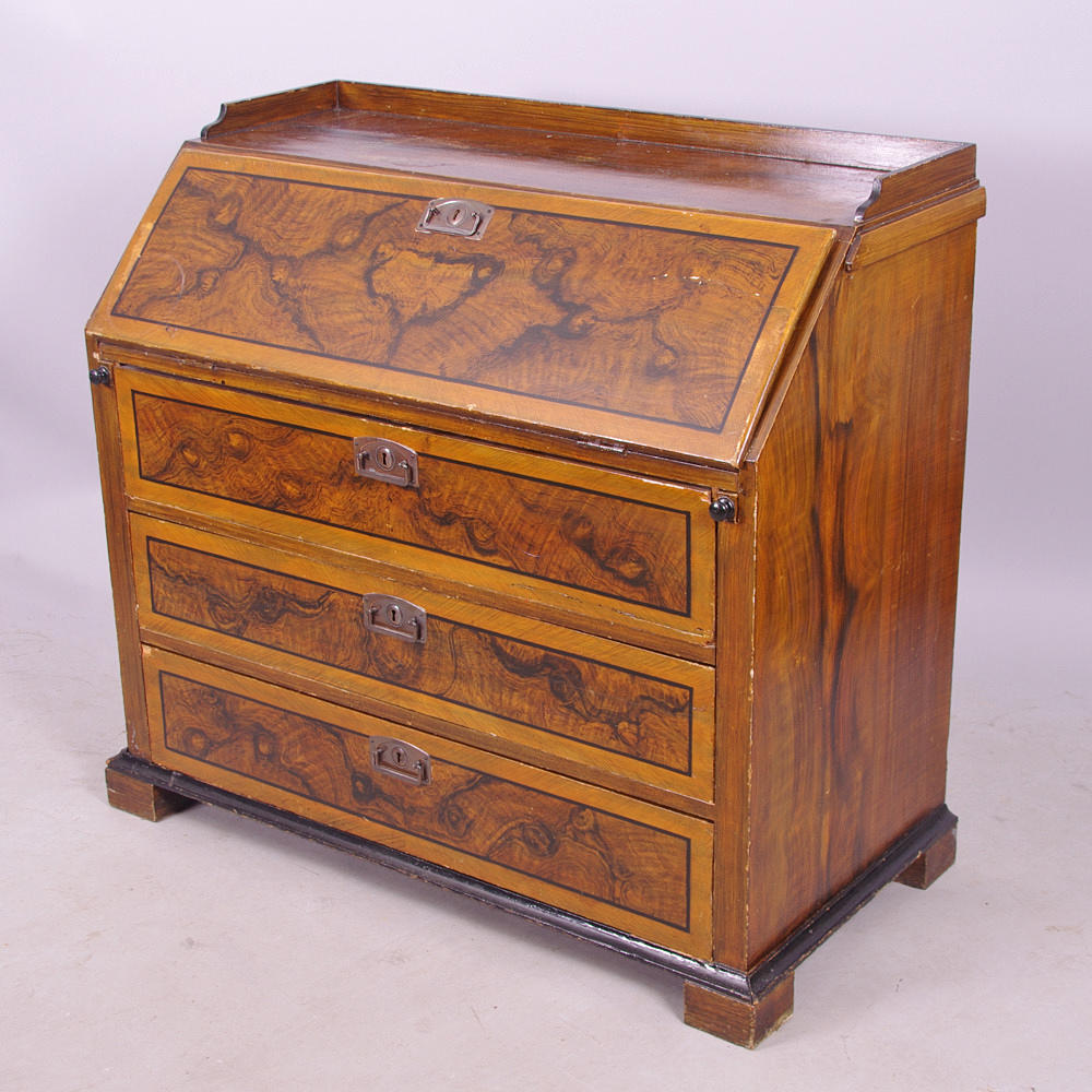 SNEDKLAFFSEKRETÄR, drickamålad/björk, sent 1800-tal.