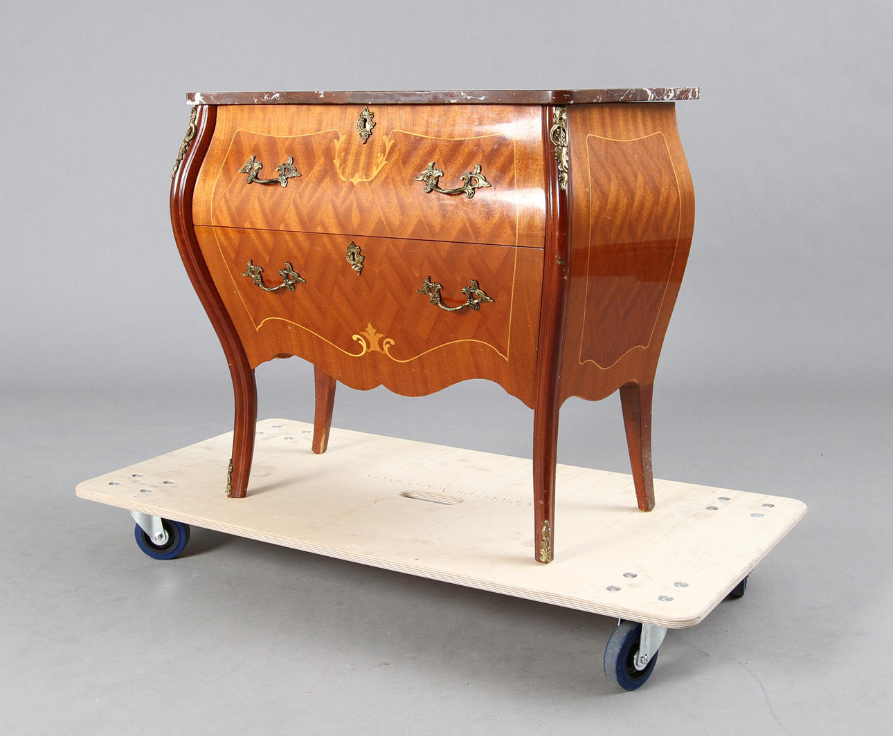 BYRÅ, med stenskiva, 2 lådor. 1900-tal.