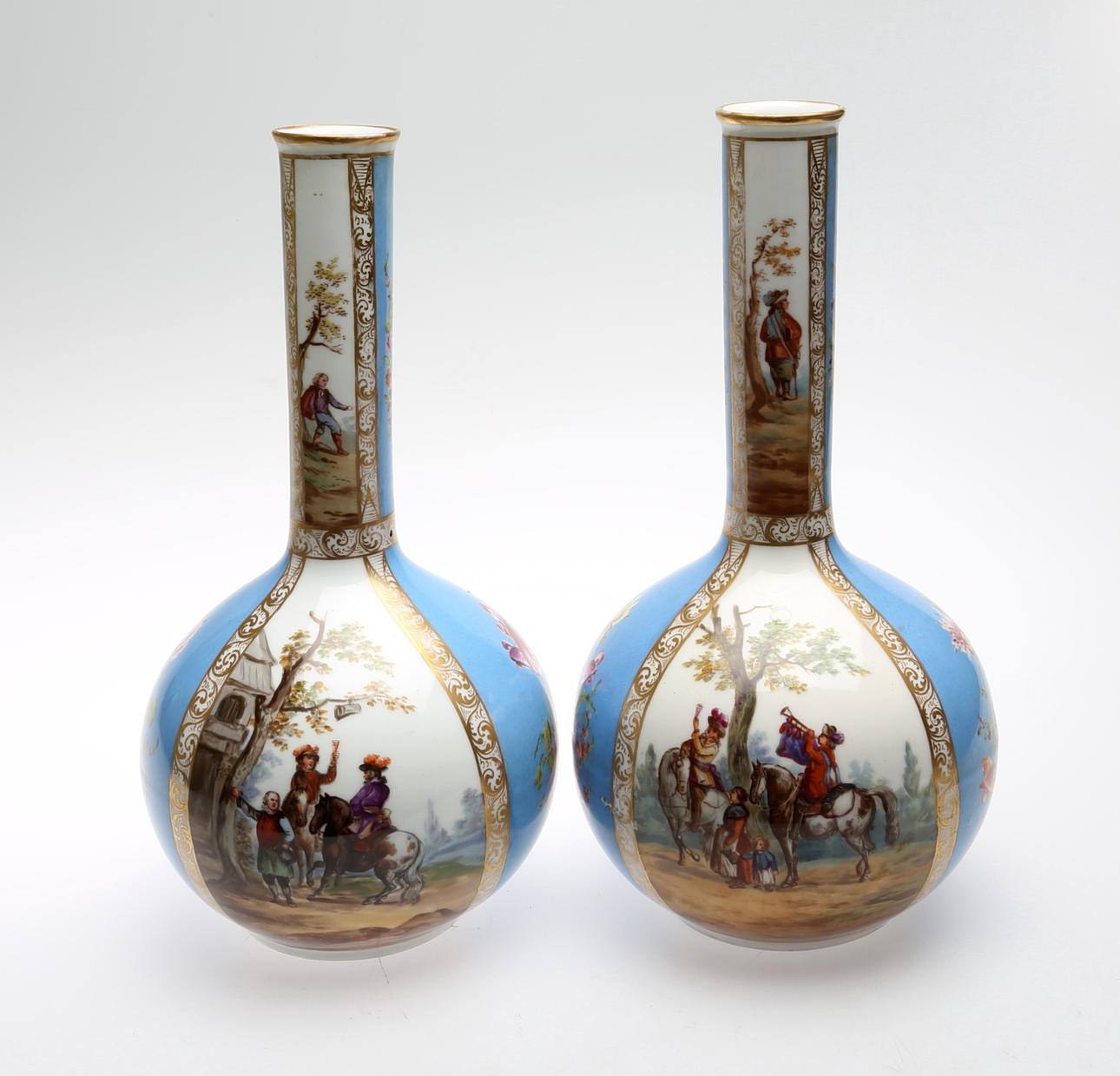 VASER, porslin, 1 par, sannolikt Tyskland.