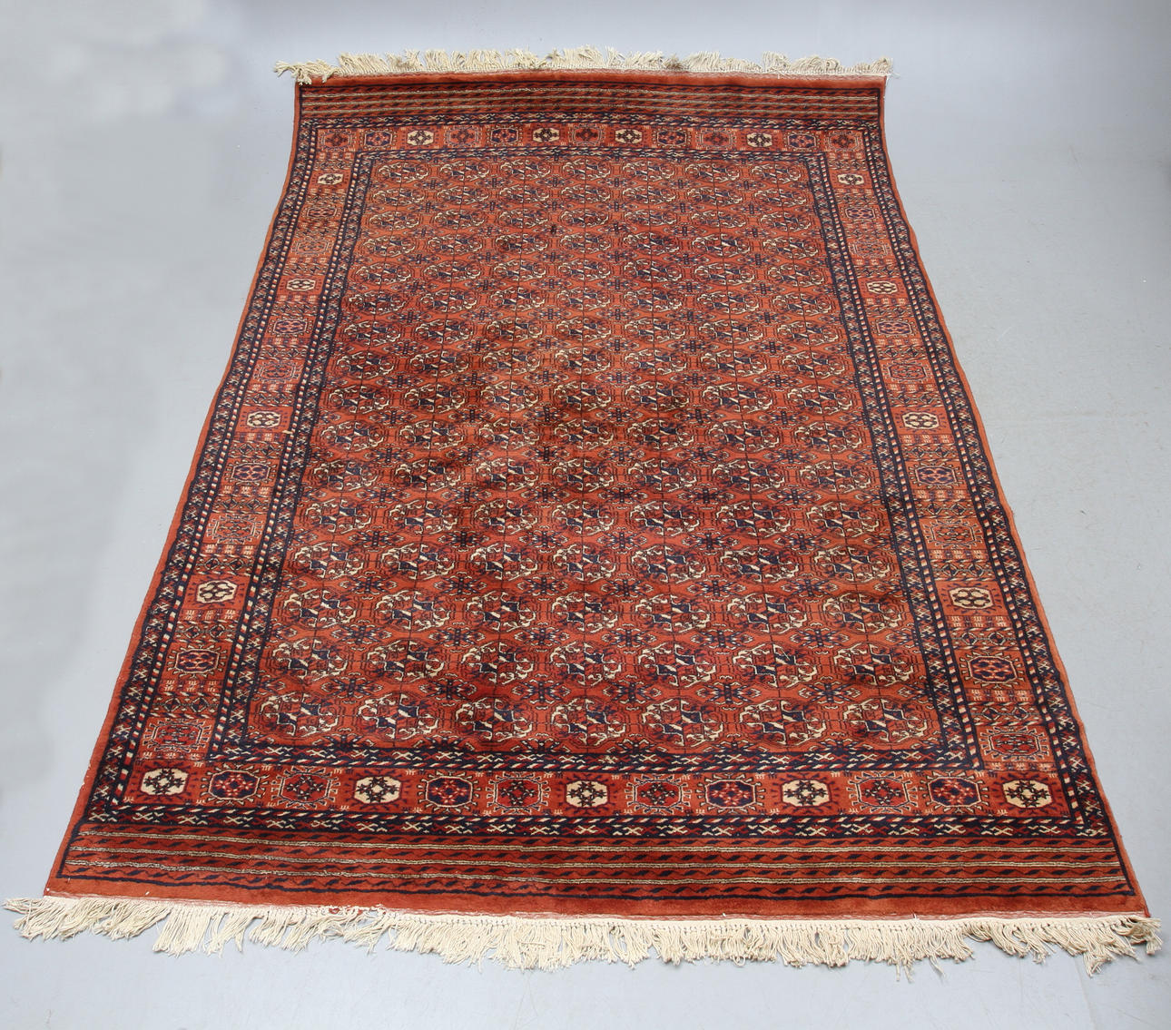 MATTA, orientalisk, ca 266 x 182 cm.