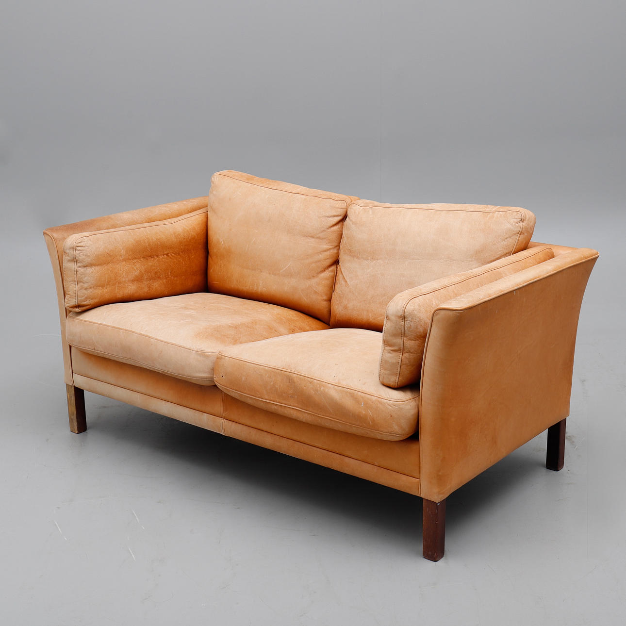 MOGEN HANSEN. "MH 2225", TWO-SEAT SOFA, CIRCA 1970s.