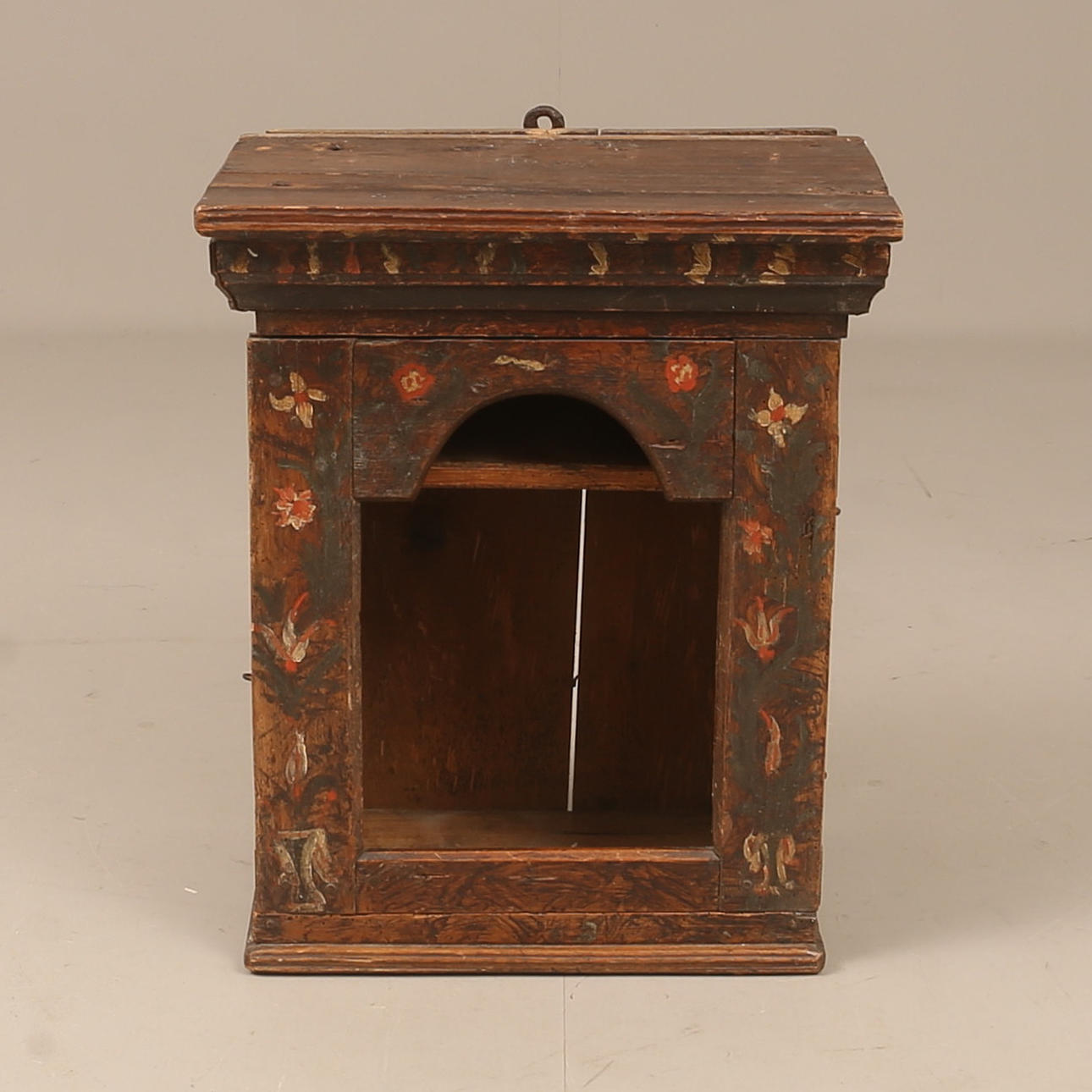 VÄGGSKÅP, allmoge, 1800-tal.