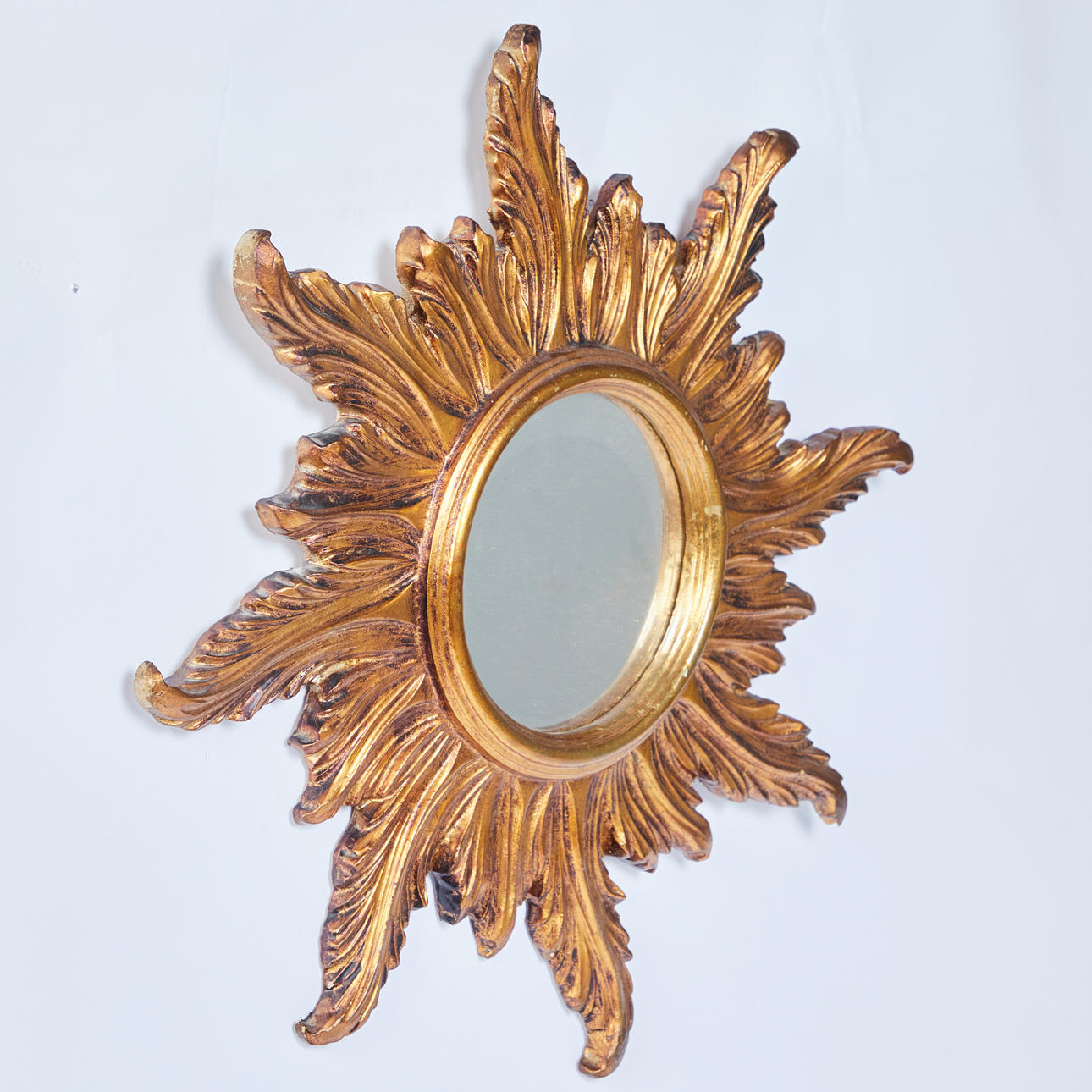 väggspegel/solspegel, trä, glas, 1960-tal.