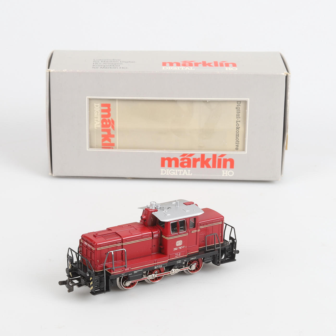 LOCOMOTORA DIESEL, BR 260, Märklin.