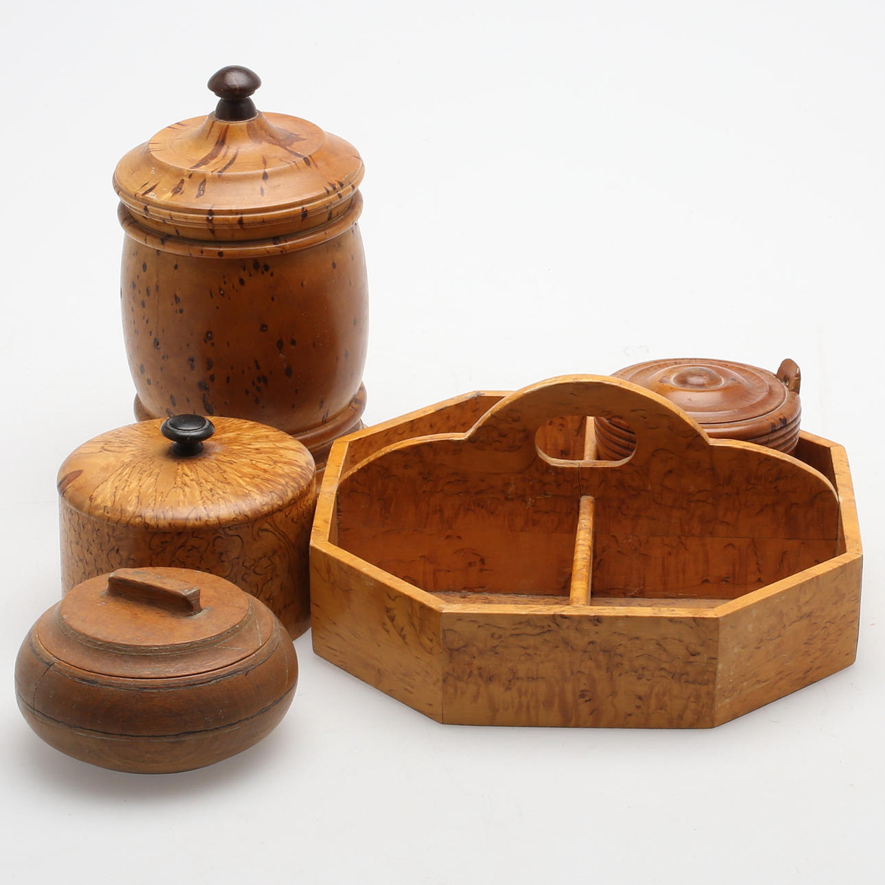 ALLMOGEFÖREMÅL, 9 delar, masurarbete, med mera, 18/1900-tal.