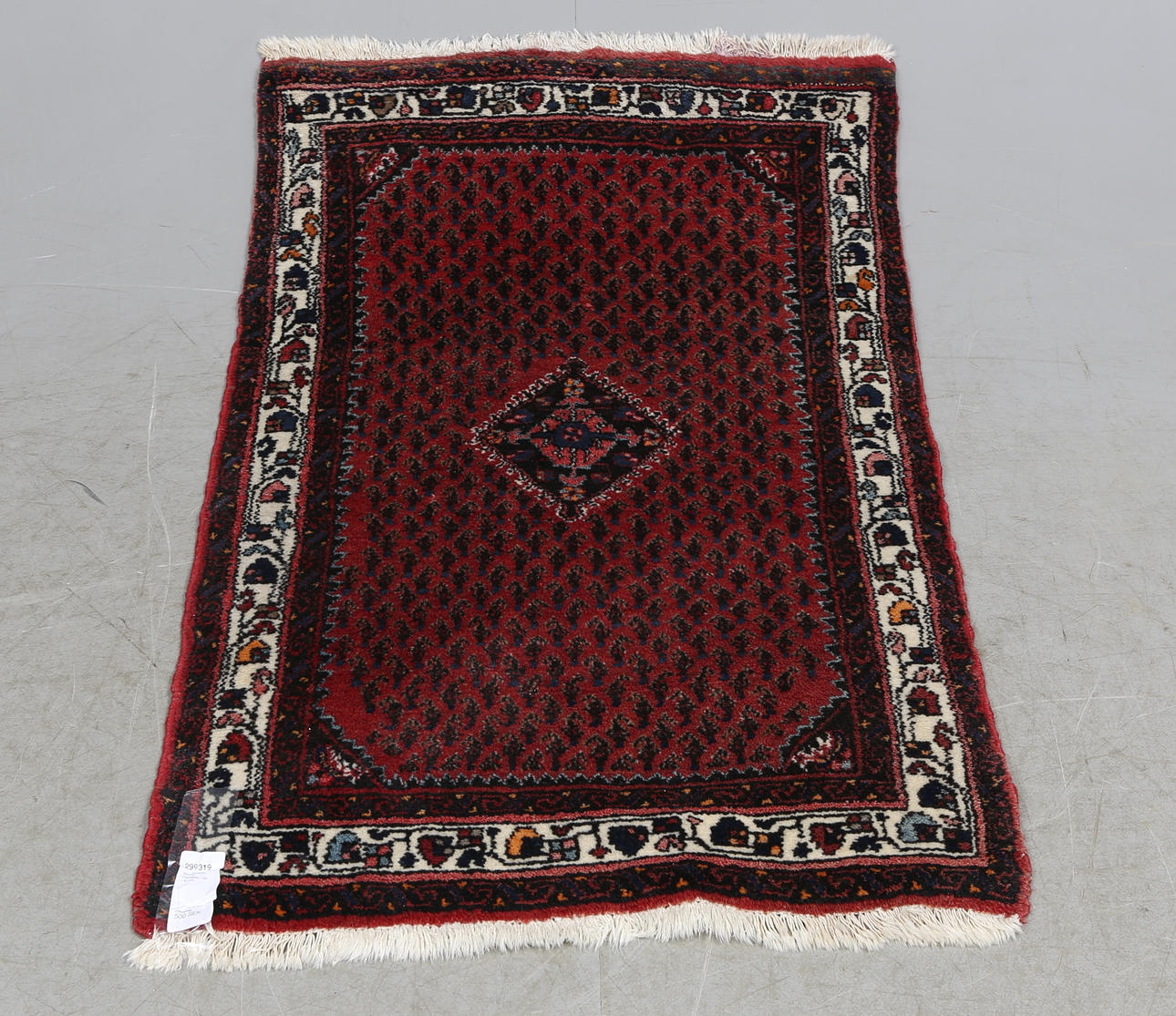 MATTA, Orientalisk, troligen Kirman-Afhsar, 130 x 81 cm.