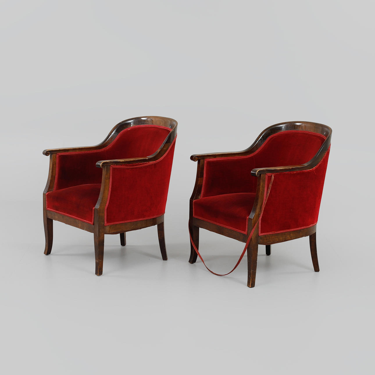 FÅTÖLJER, ett par, 1920/30-tal.