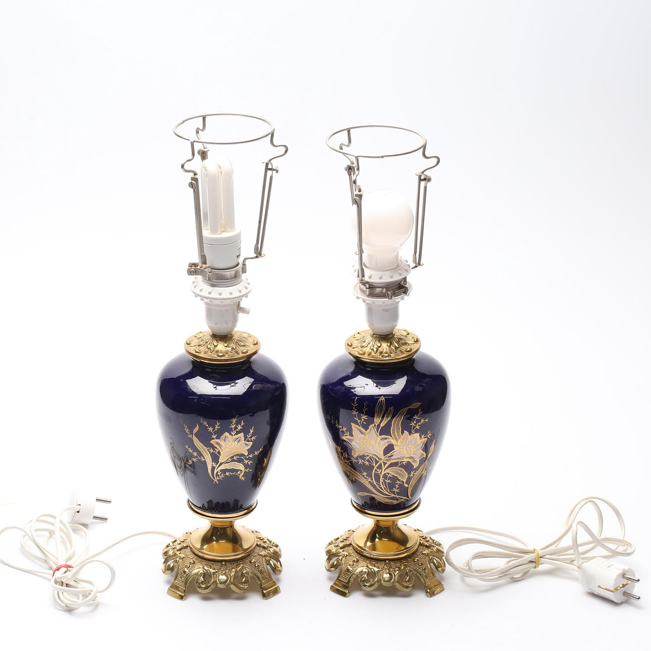 TABLE LAMPS, a pair, 1900s.
