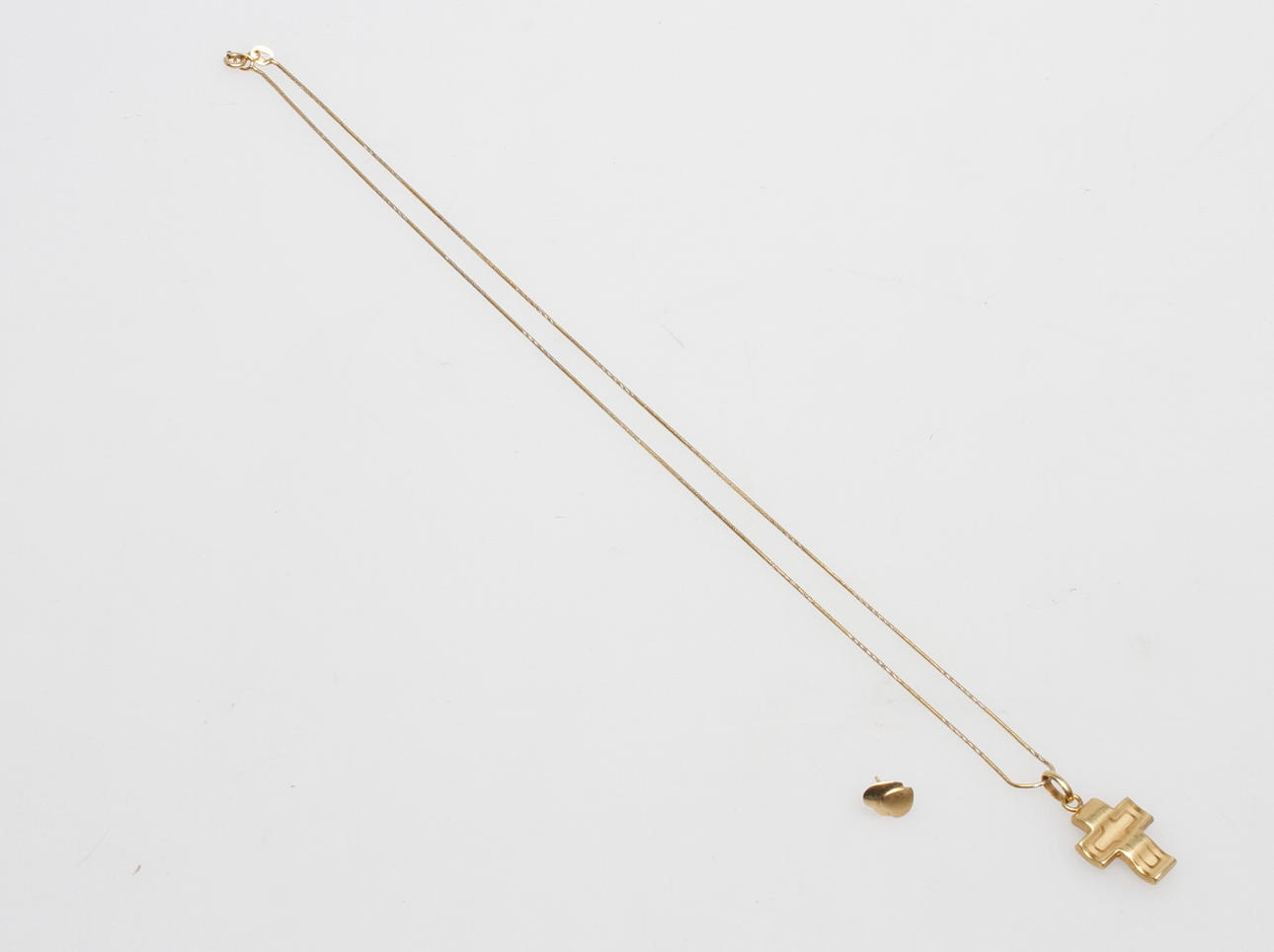 HALSKEDJA samt HÄNGE, 18k guld, vikt ca 6,9 gr.