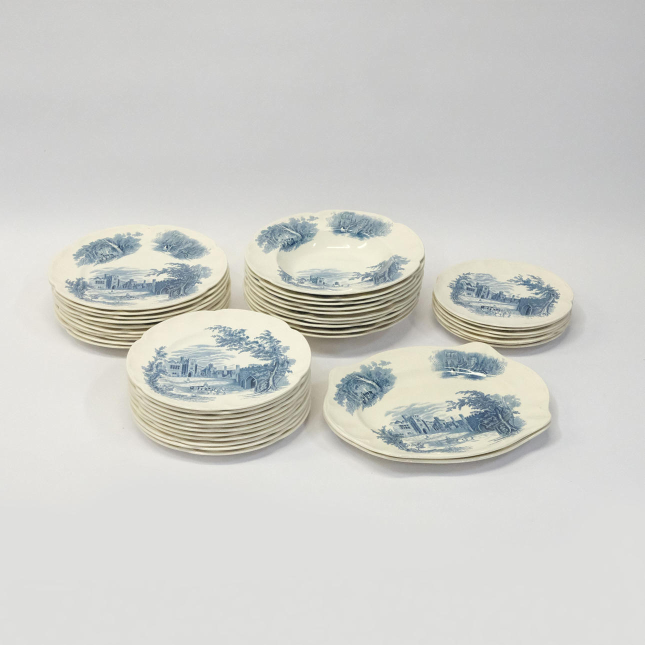 DINING SET,"HADDON HALL" JOHNSON BROS, ENGLAND, 40 PIECES.