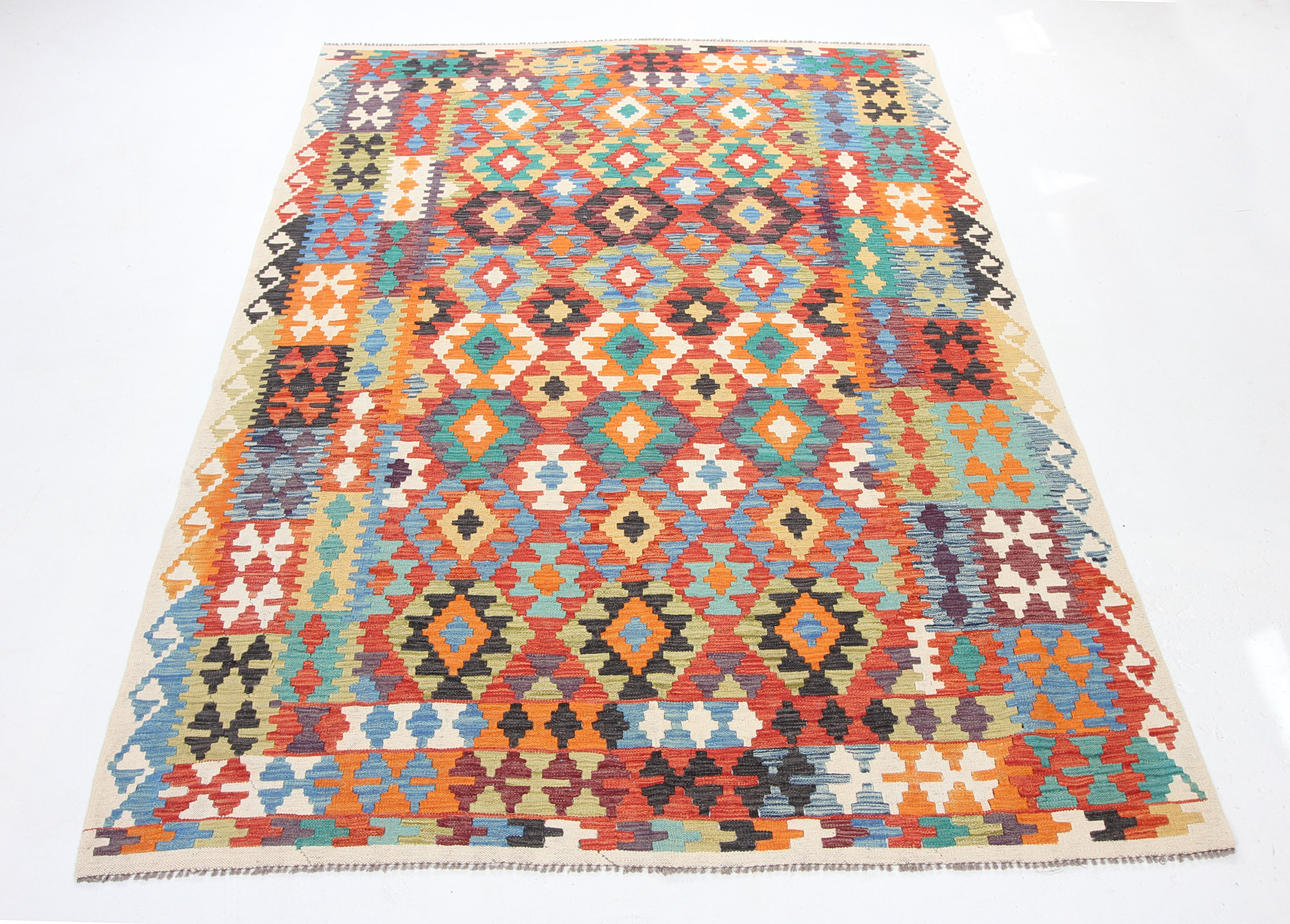 MATTA, persisk kelim, 290 x 210 cm.