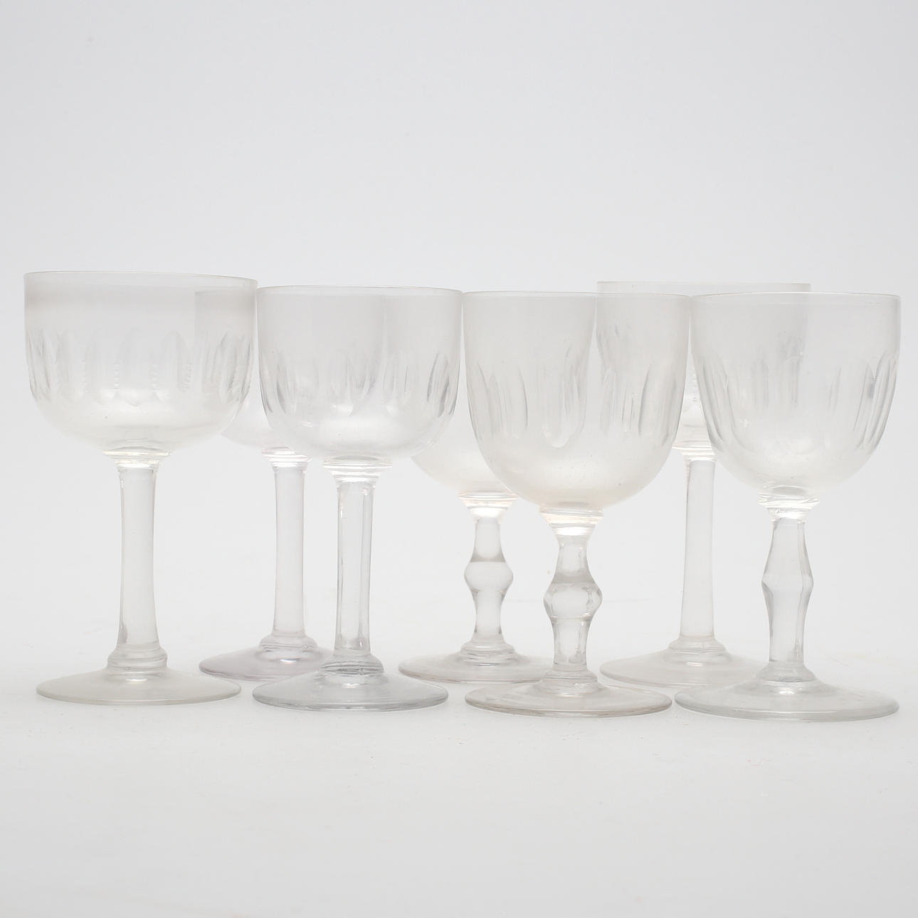 DIVERSE DRICKSGLAS, ca 47 st, 18/1900-tal.