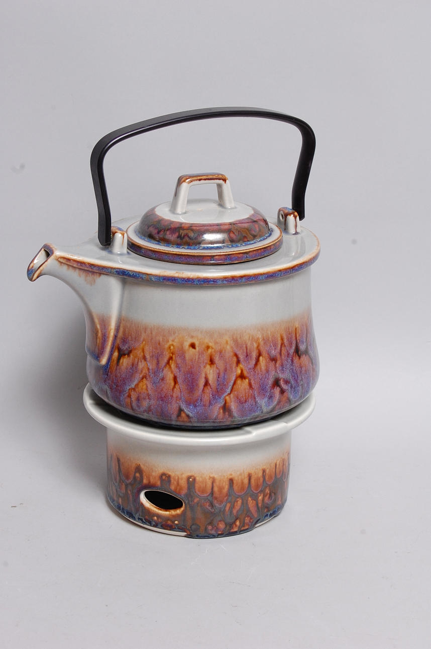 TEKANNA , " Tema " keramik, Bing & Gröndahl, 1970-tal.