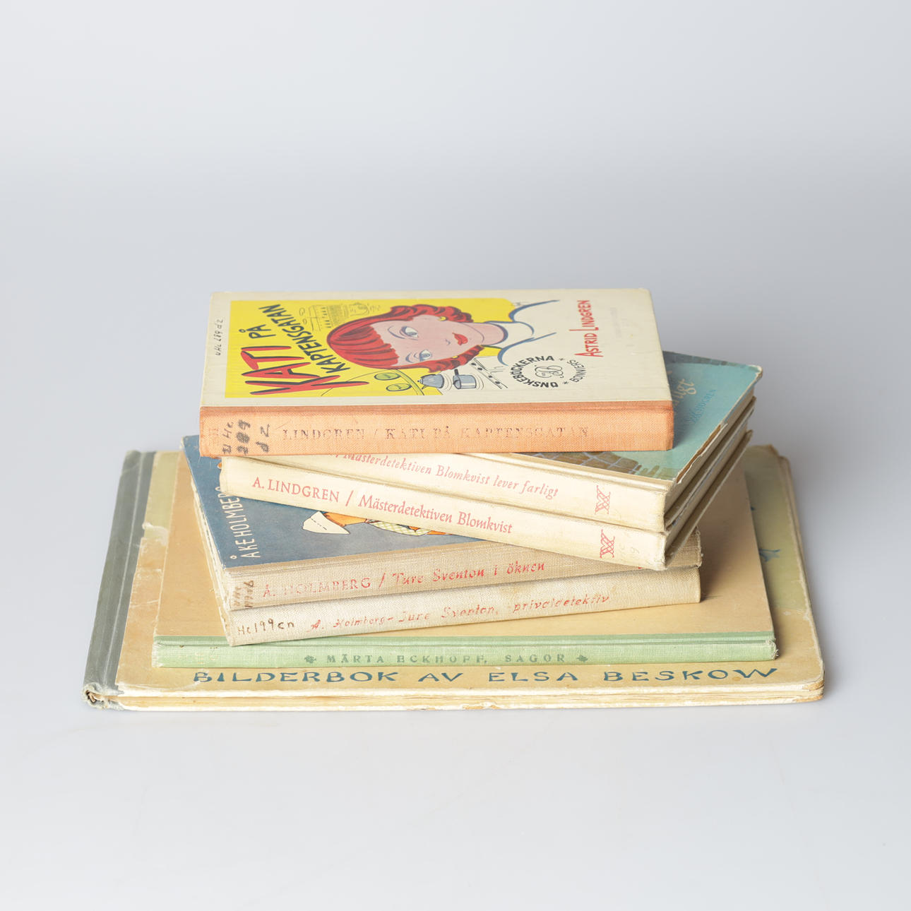 BARNBÖCKER, 7 st, bl.a. Astrid Lindgren, 1900-tal.
