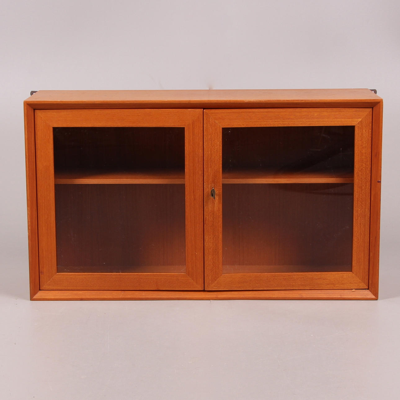 VÄGGSKÅP, teak, 1900-talets mitt.