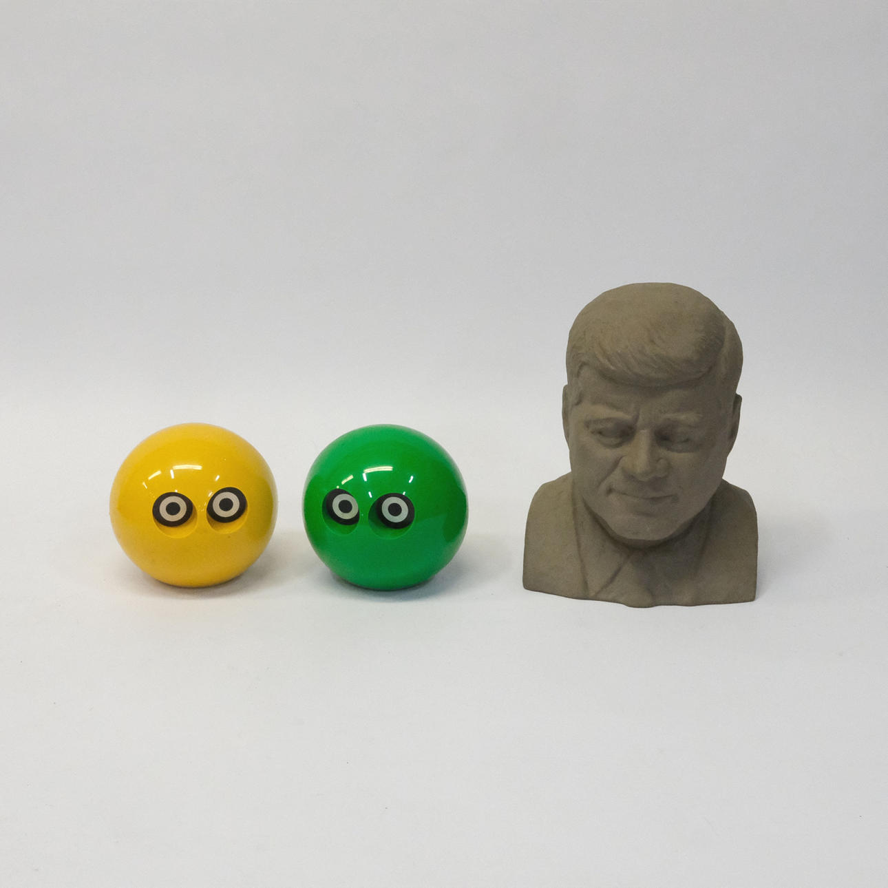 TRES COMPRAS INCL. BANCO SE.