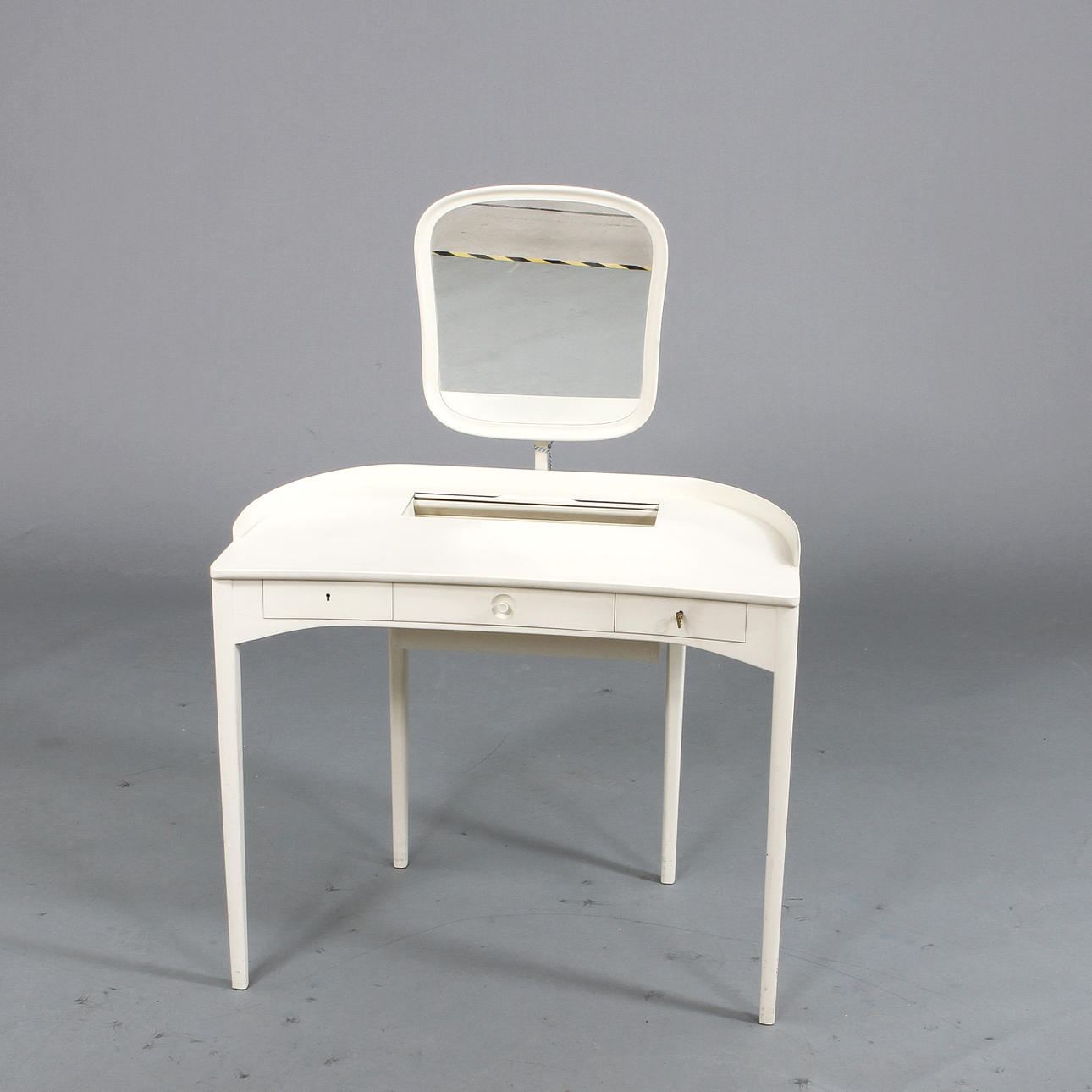 TOILETTEBORD och 2 STOLAR "BIRGITTA", Carl Malmsten för Bodafors.