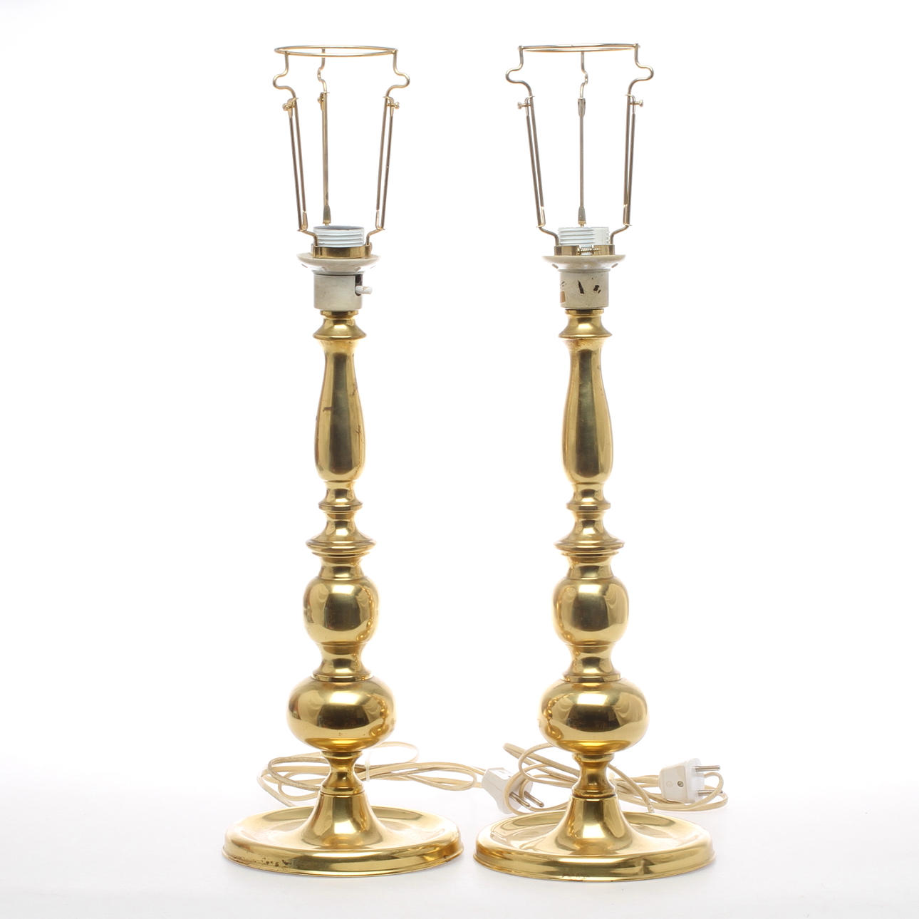 BORDSLAMPOR, ett par, gulmetall, 1900-talets andra hälft.