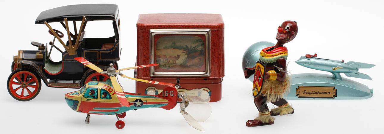 LEKSAKER, 5 delar, plåt, bl.a. Japan samt SPARBÖSSA, Östgötabanken.