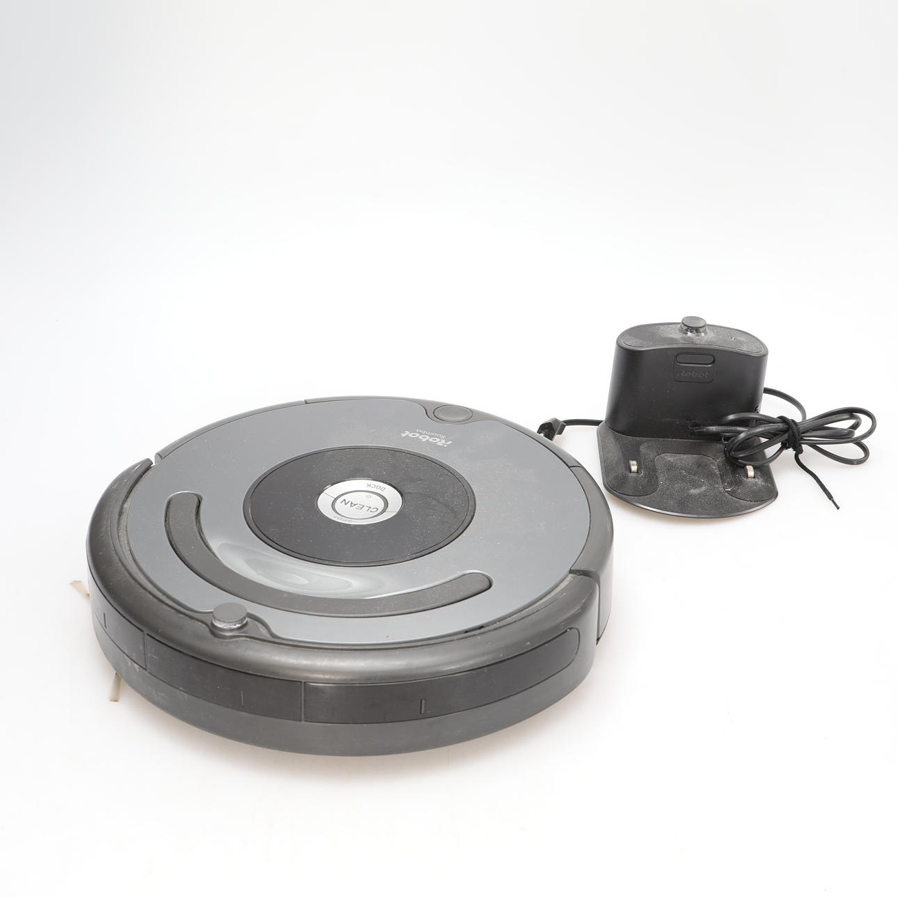 ROBOTDAMMSUGARE, Spot dock clean, med laddsatation.