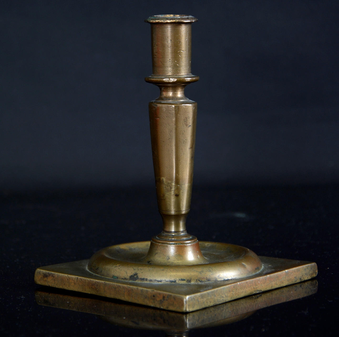 LJUSSTAKE, 16/1700-tal, brons.