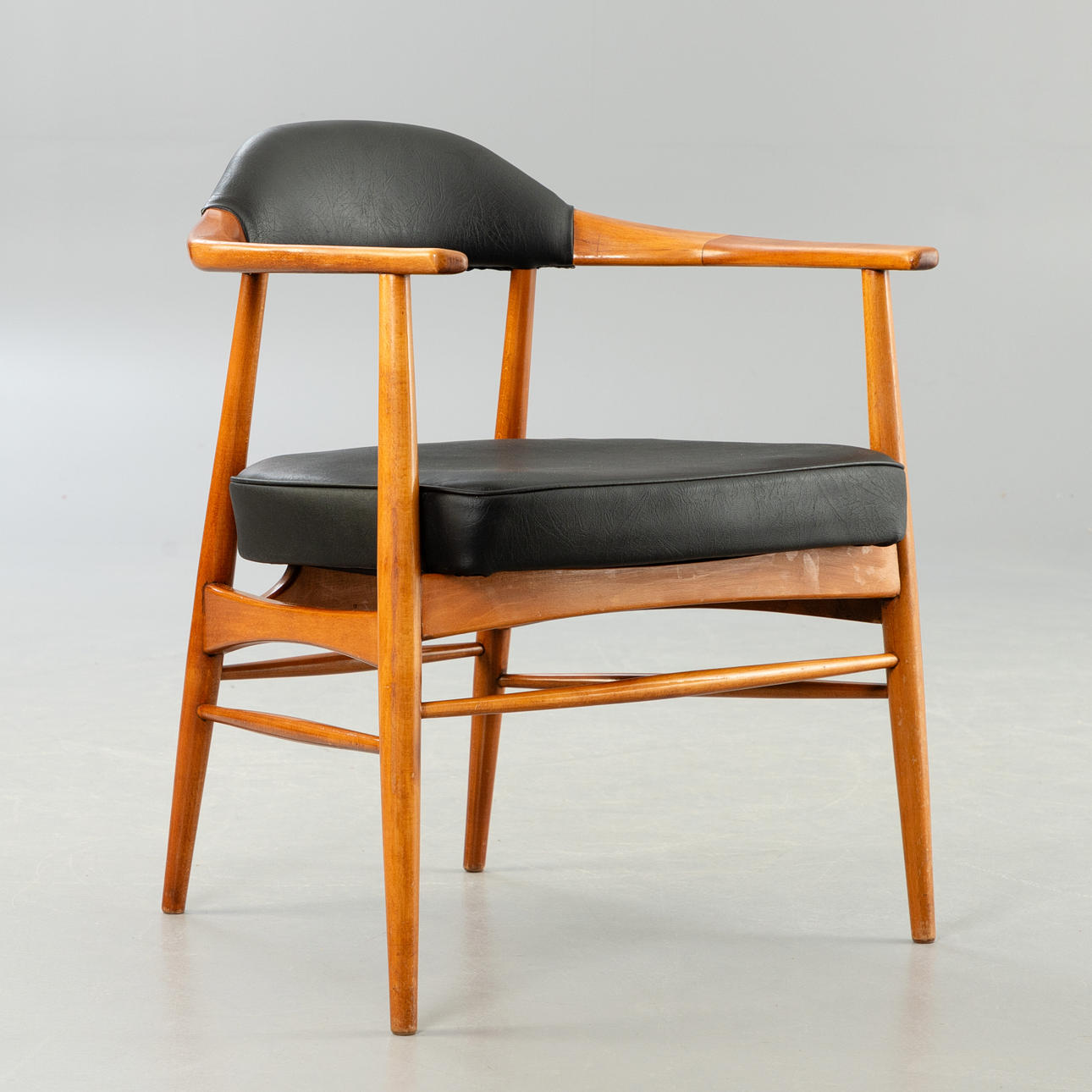 ATTRIBUTED TO HANS LINKER. Armchair, Denmark 1960s.