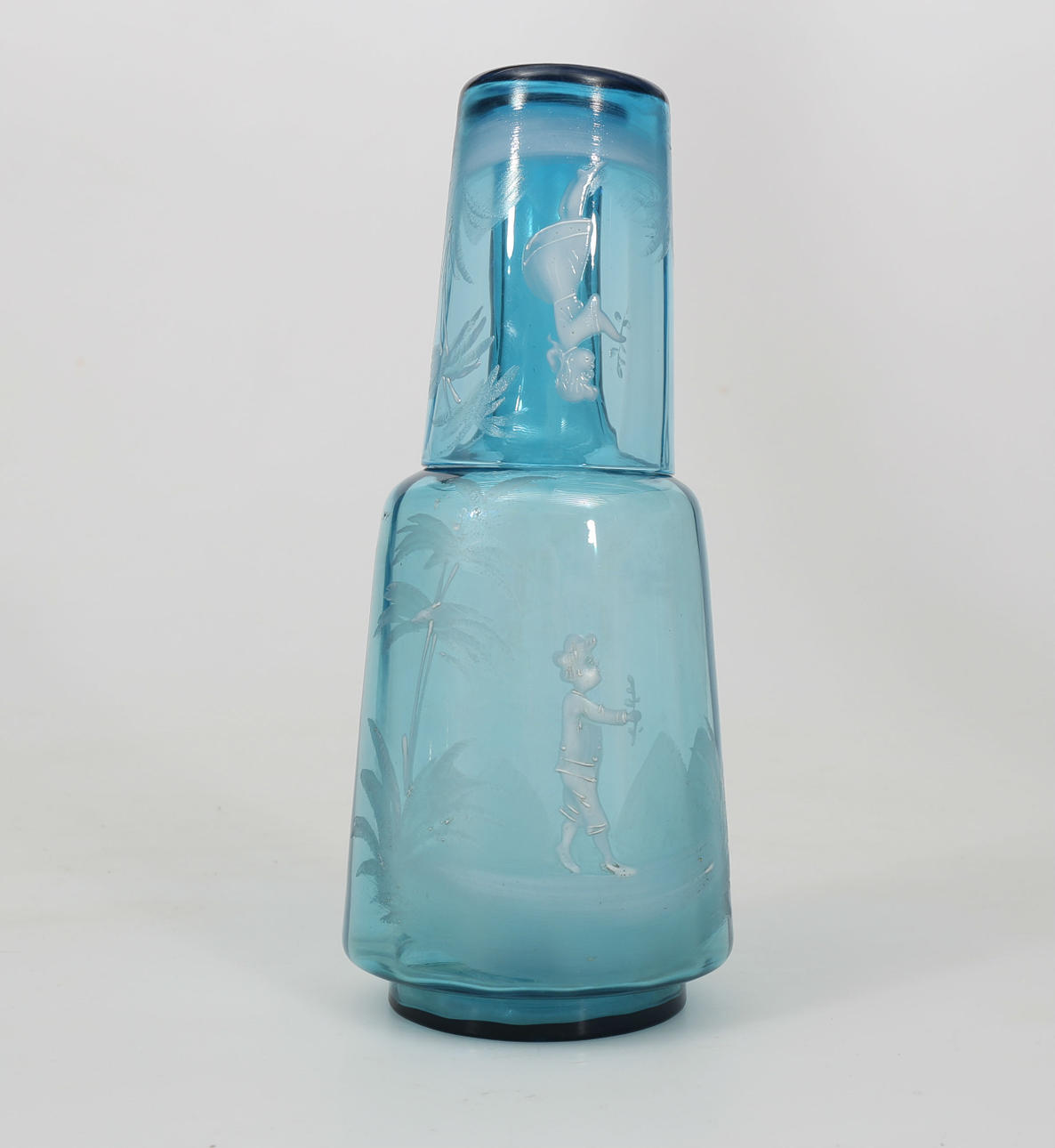 KARAFF MED GLAS, glas, Mary Gregory, England, tidigt 1900-tal.