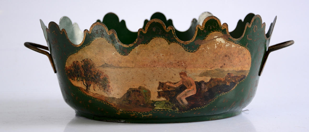 GLASSKÖLJARE, bemålad plåt, 1800-talets första hälft.