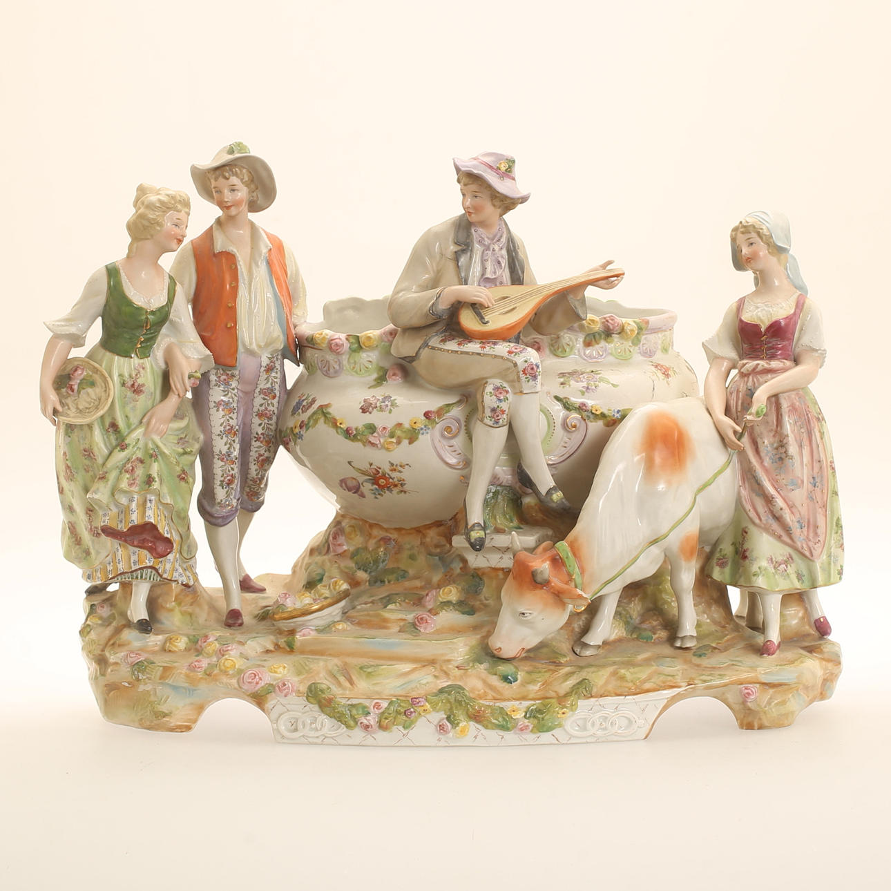 LINING with figures, porcelain, first half of the 20th century ...