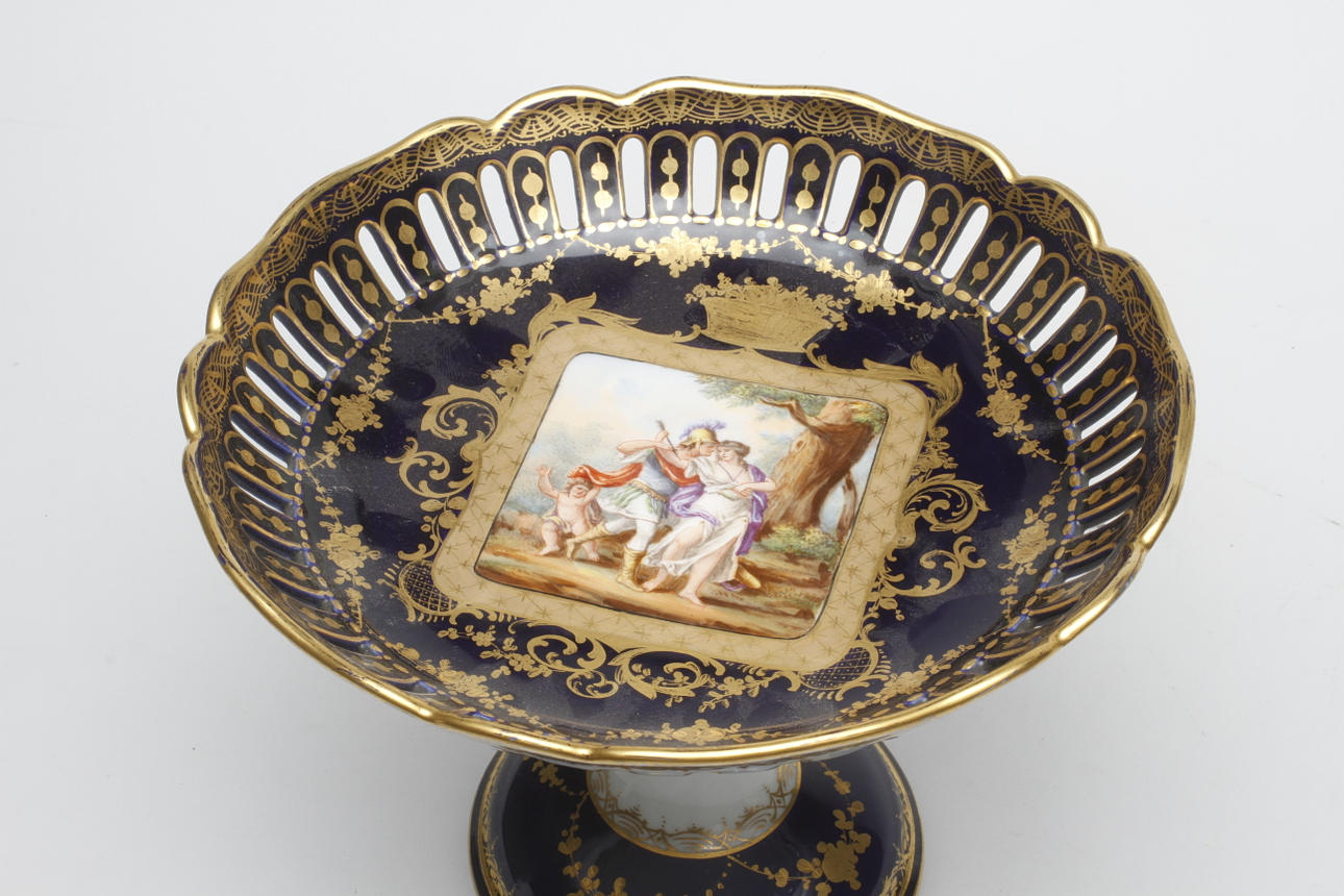 UPPSATSSKÅL, porslin, Wien-liknande märke, 1800/1900-tal.