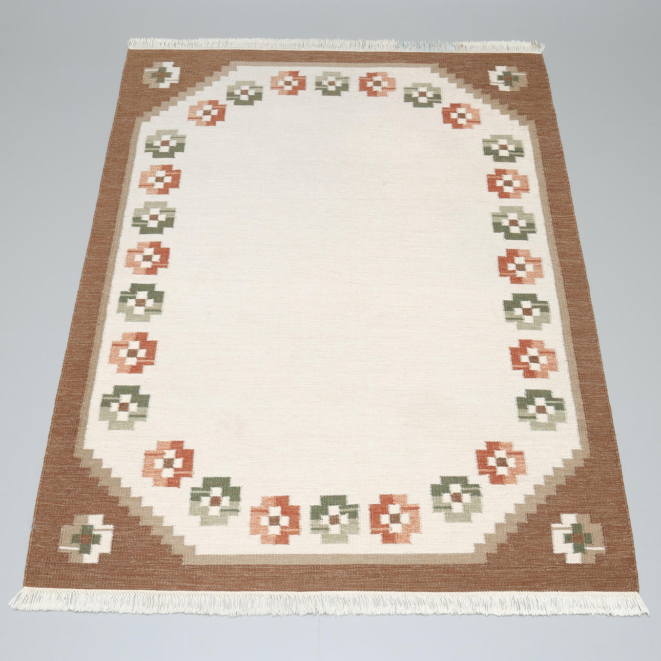 CARPET, fitted sheet, 232 x 173 cm.